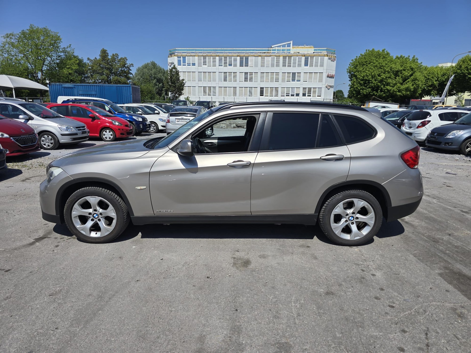 BMW X1 xDrive 18d-image-6