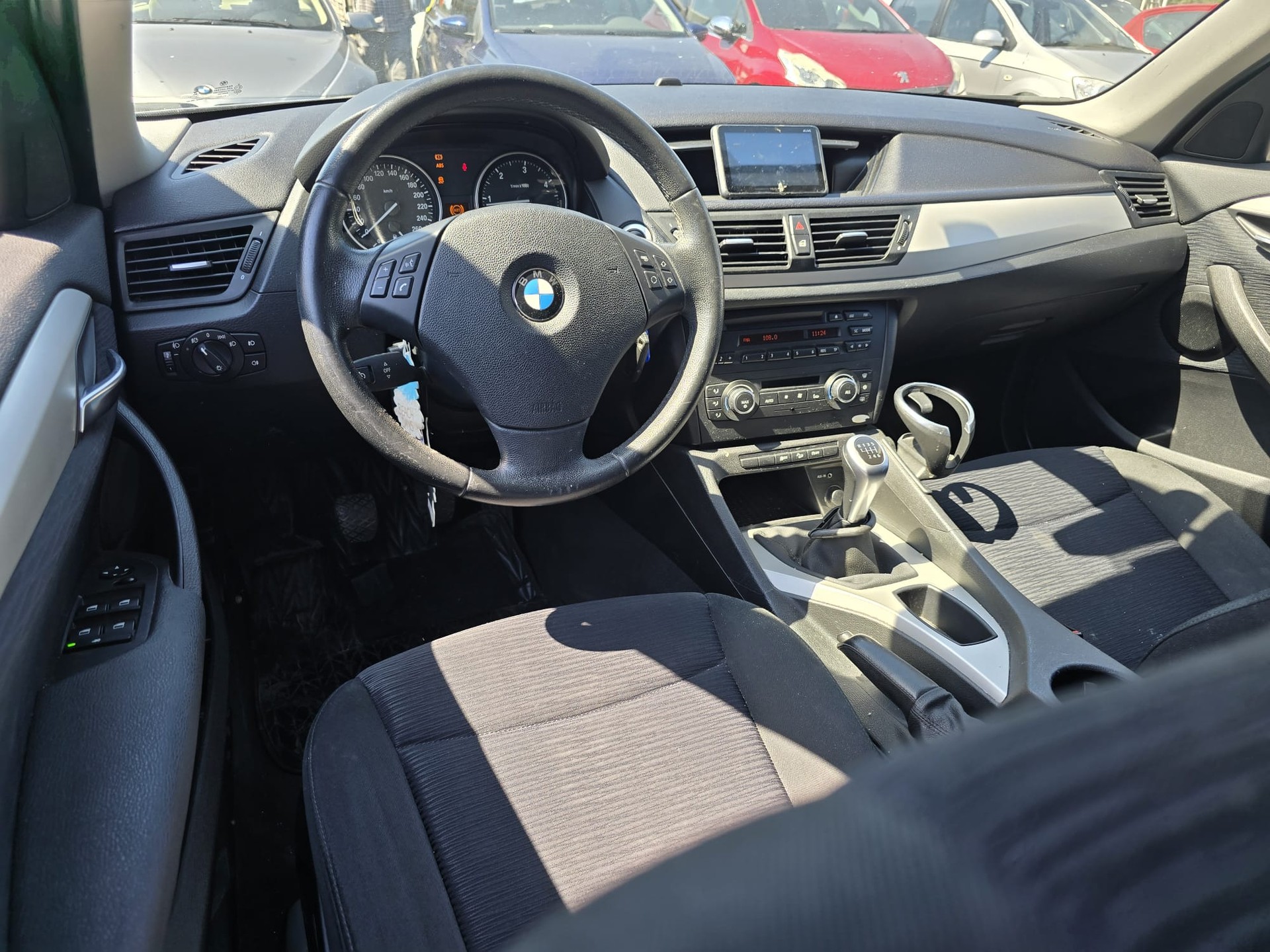 BMW X1 xDrive 18d-image-11