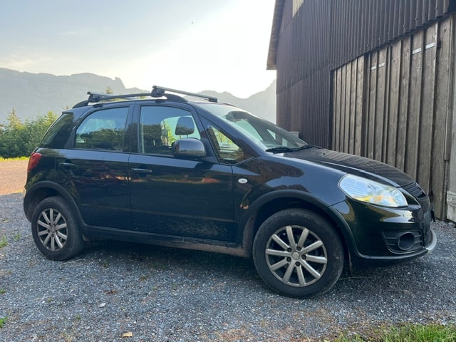 SUZUKI SX4-image-0