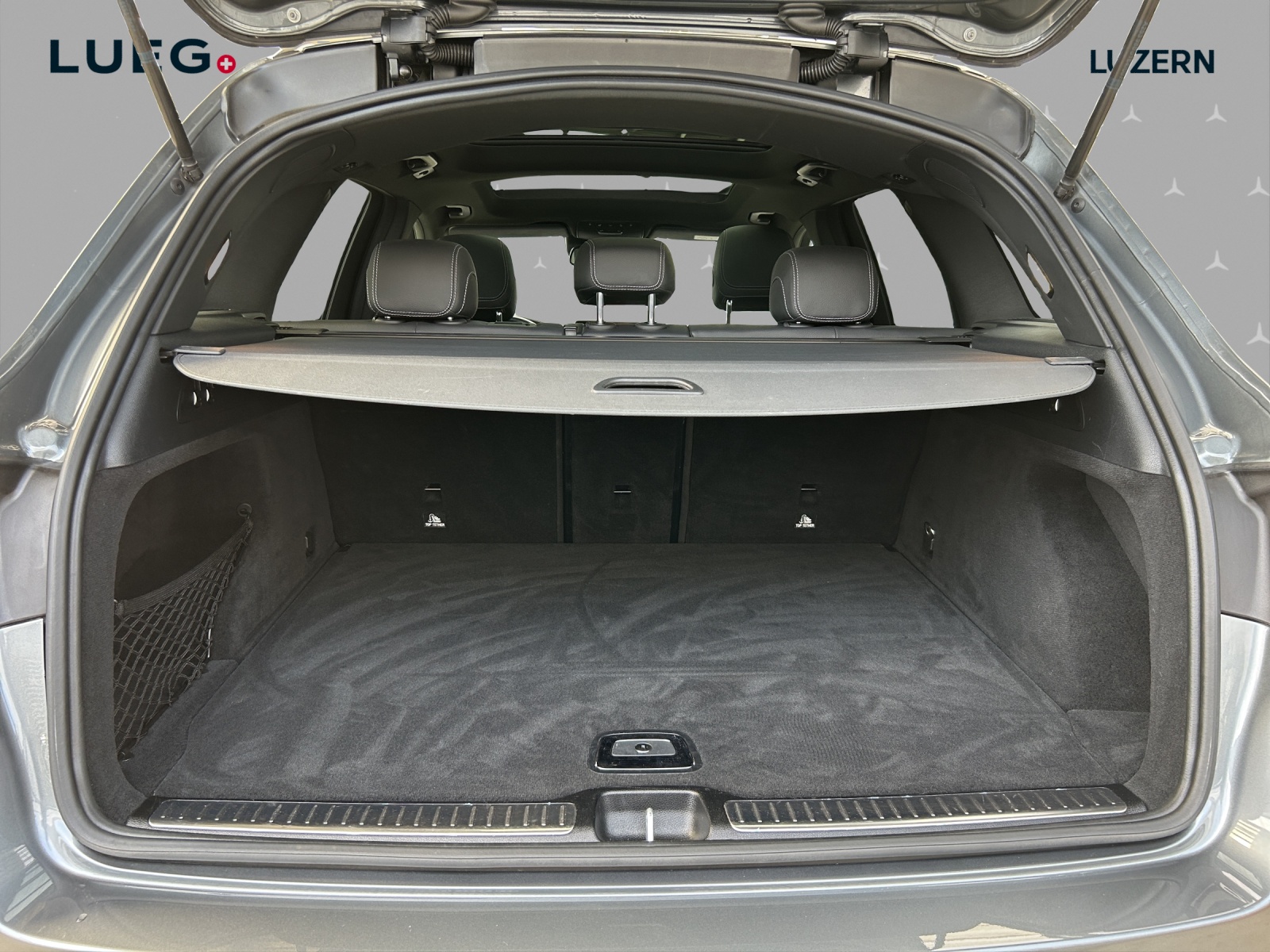 MERCEDES-BENZ GLC 250 d AMG Line 4Matic 9G-Tronic-image-14
