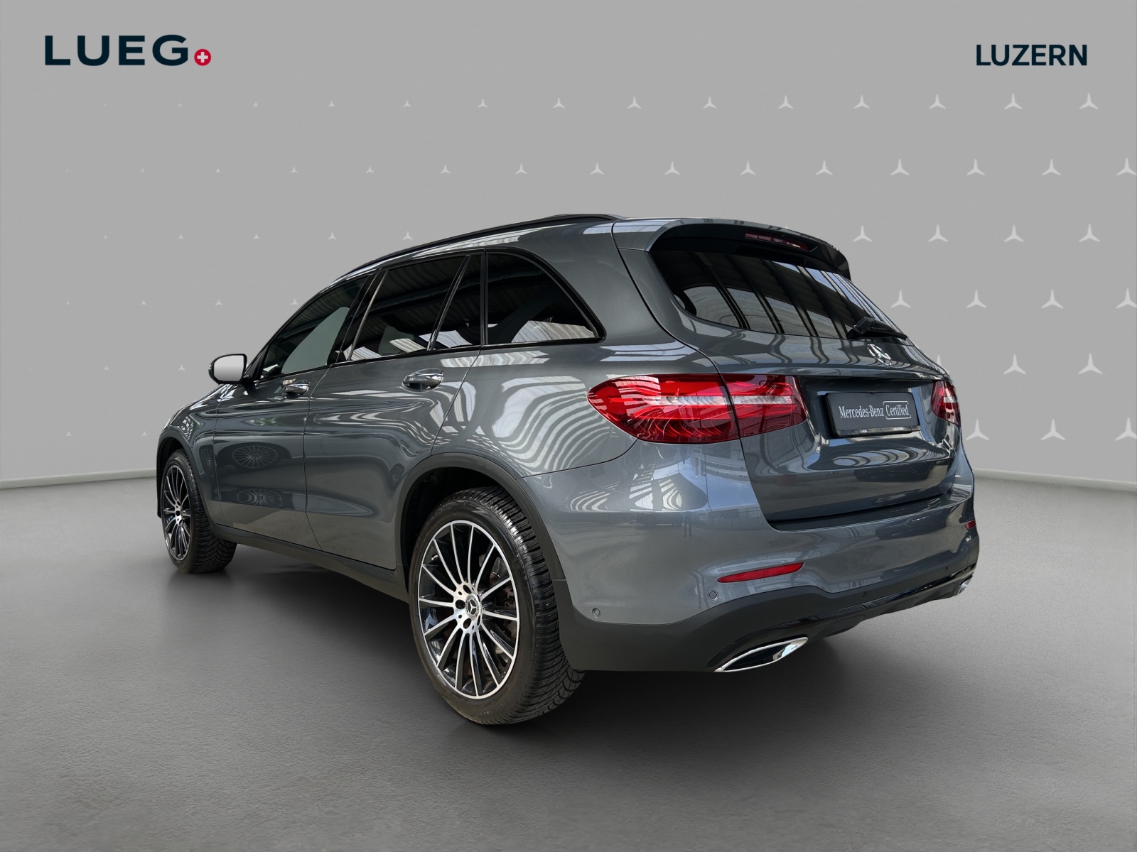 MERCEDES-BENZ GLC 250 d AMG Line 4Matic 9G-Tronic-image-2
