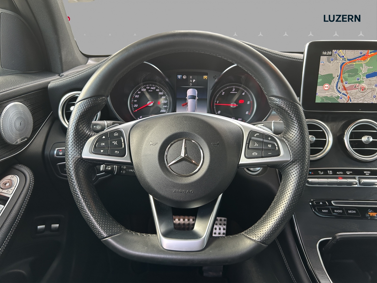 MERCEDES-BENZ GLC 250 d AMG Line 4Matic 9G-Tronic-image-9