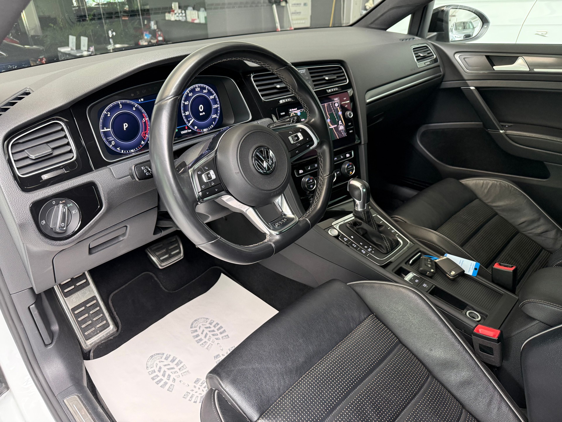 VW Golf GTD-image-10