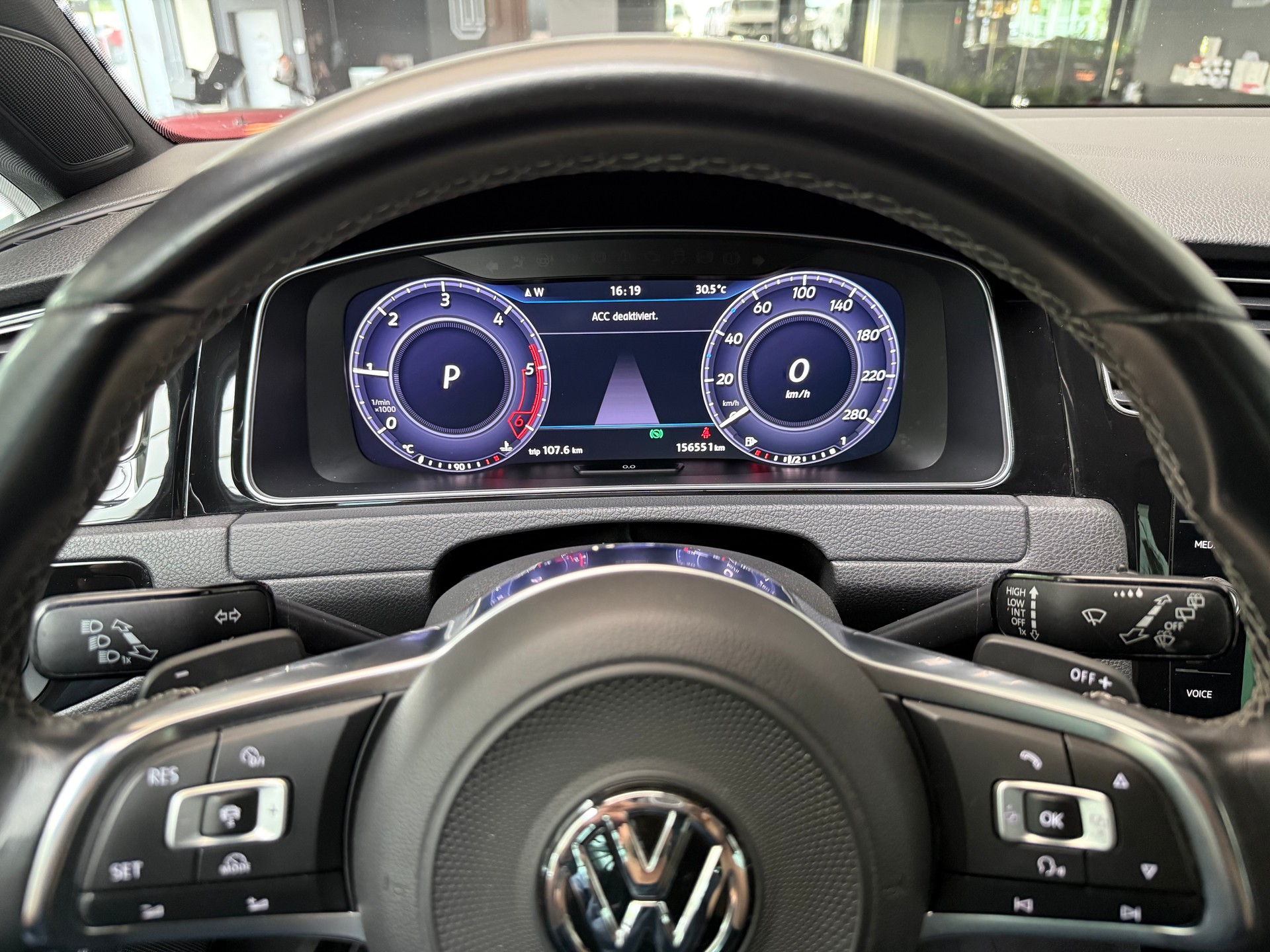 VW Golf GTD-image-12