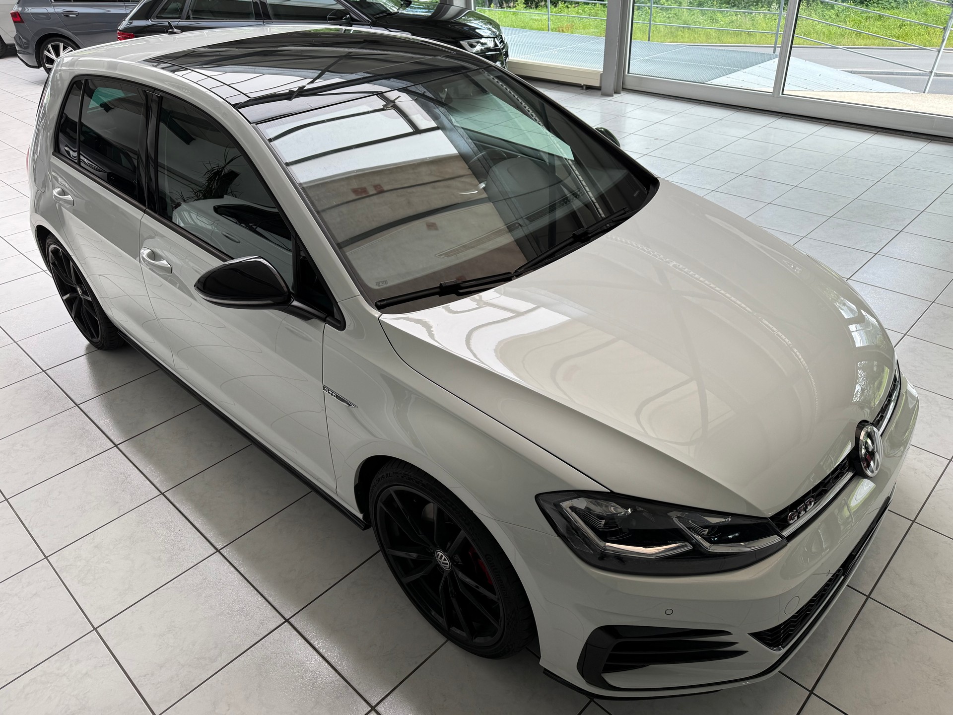 VW Golf GTD-image-5