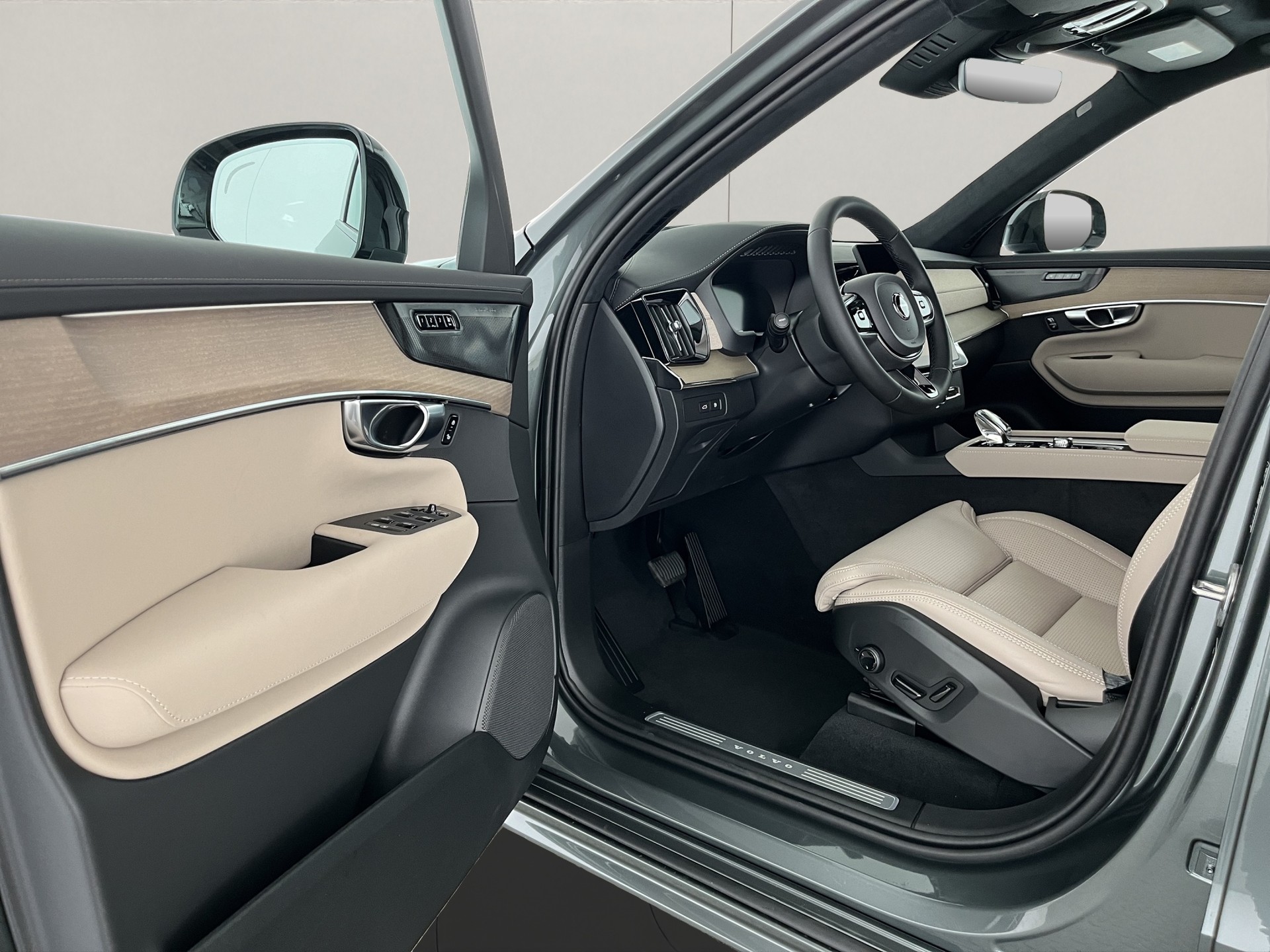 VOLVO XC90 2.0 T8 TE Ultra Dark eAWD-image-8