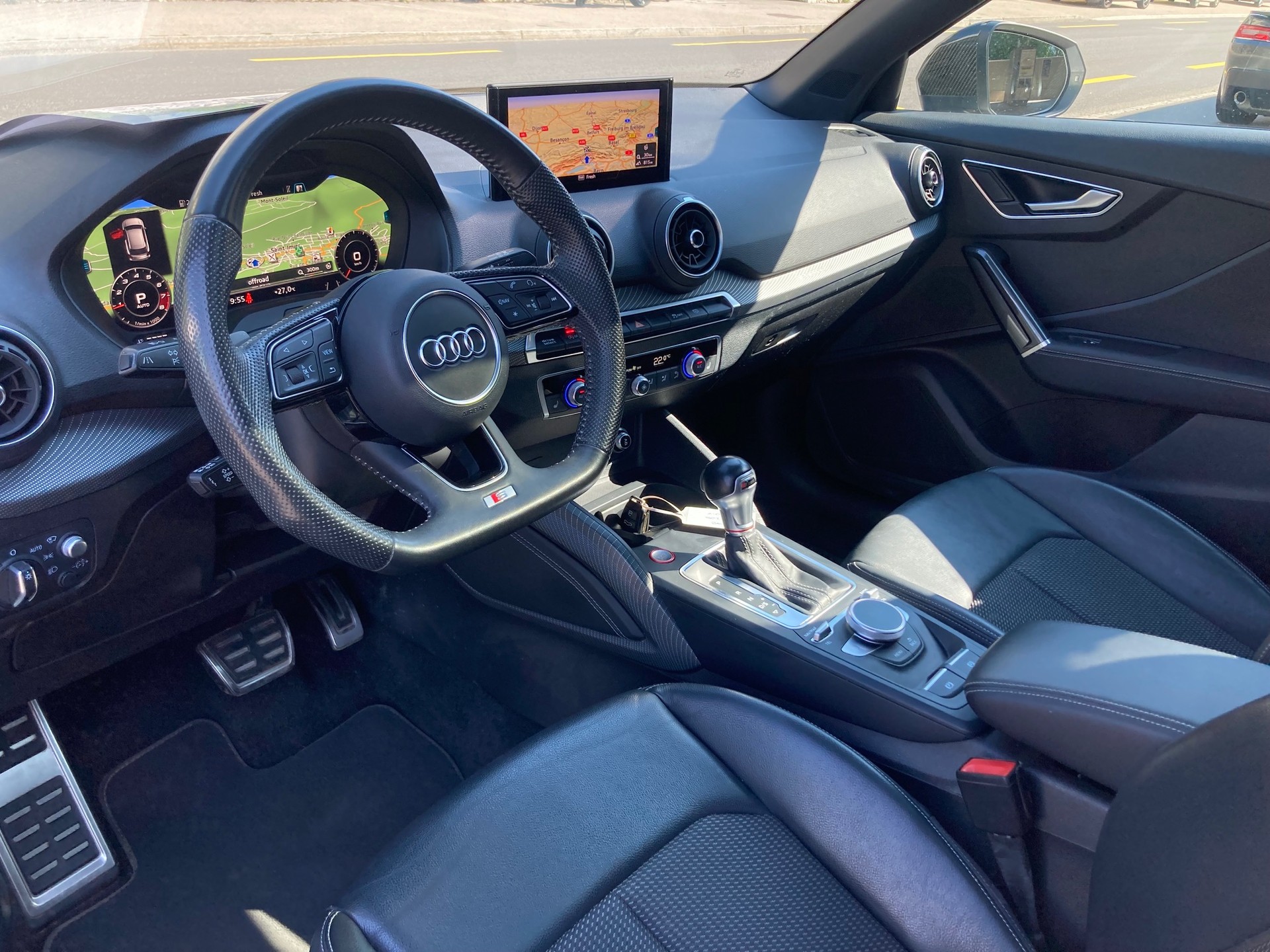 AUDI SQ2 TFSI quattro-image-12