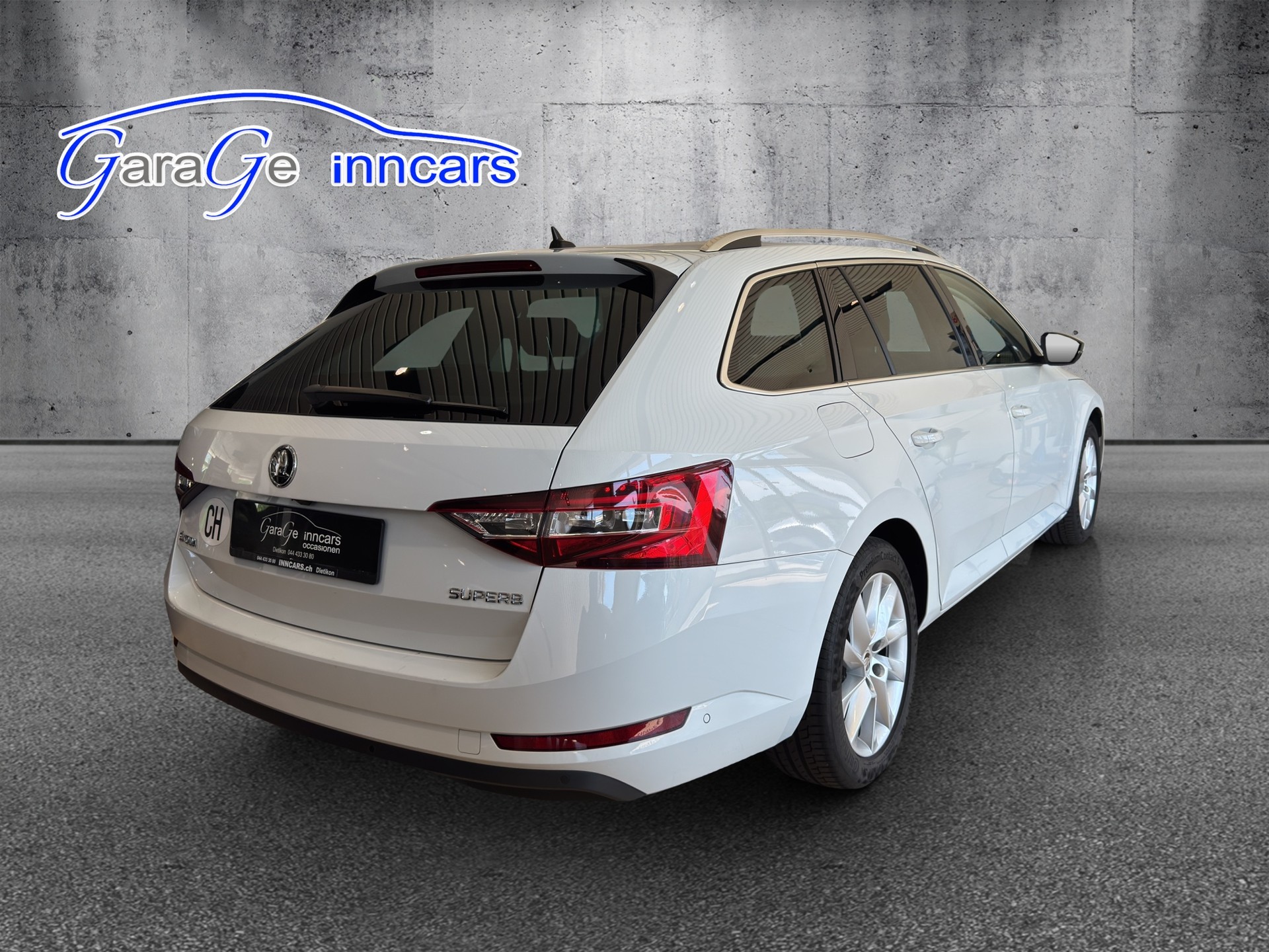 SKODA Superb Combi 2.0 TSI Style DSG-image-1
