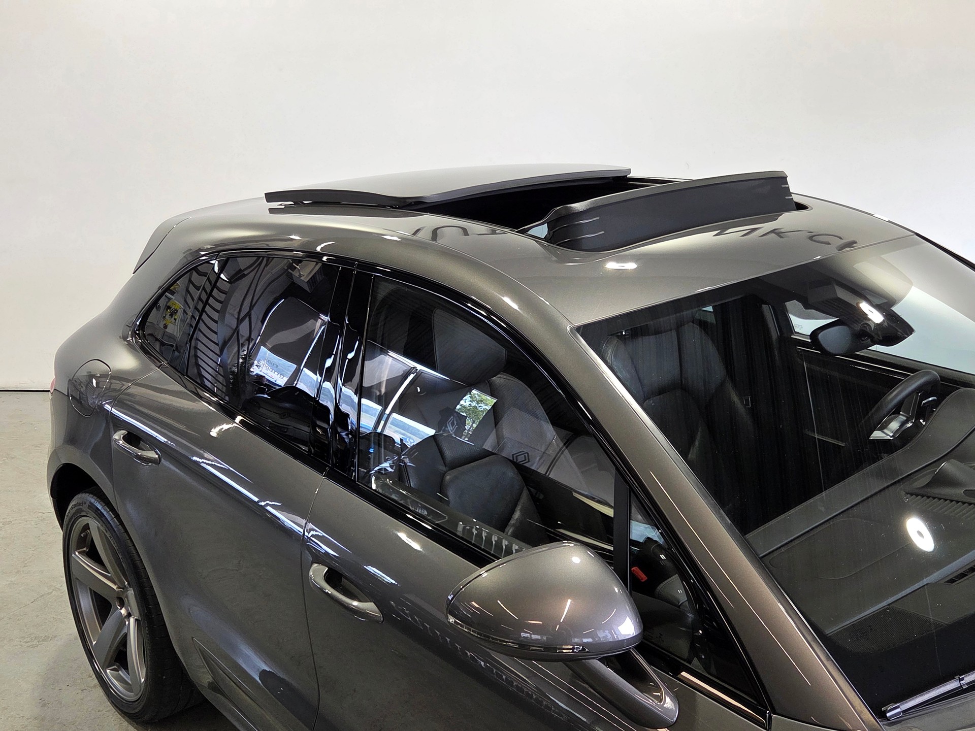 PORSCHE Macan 3.0 V6 S Diesel-image-9