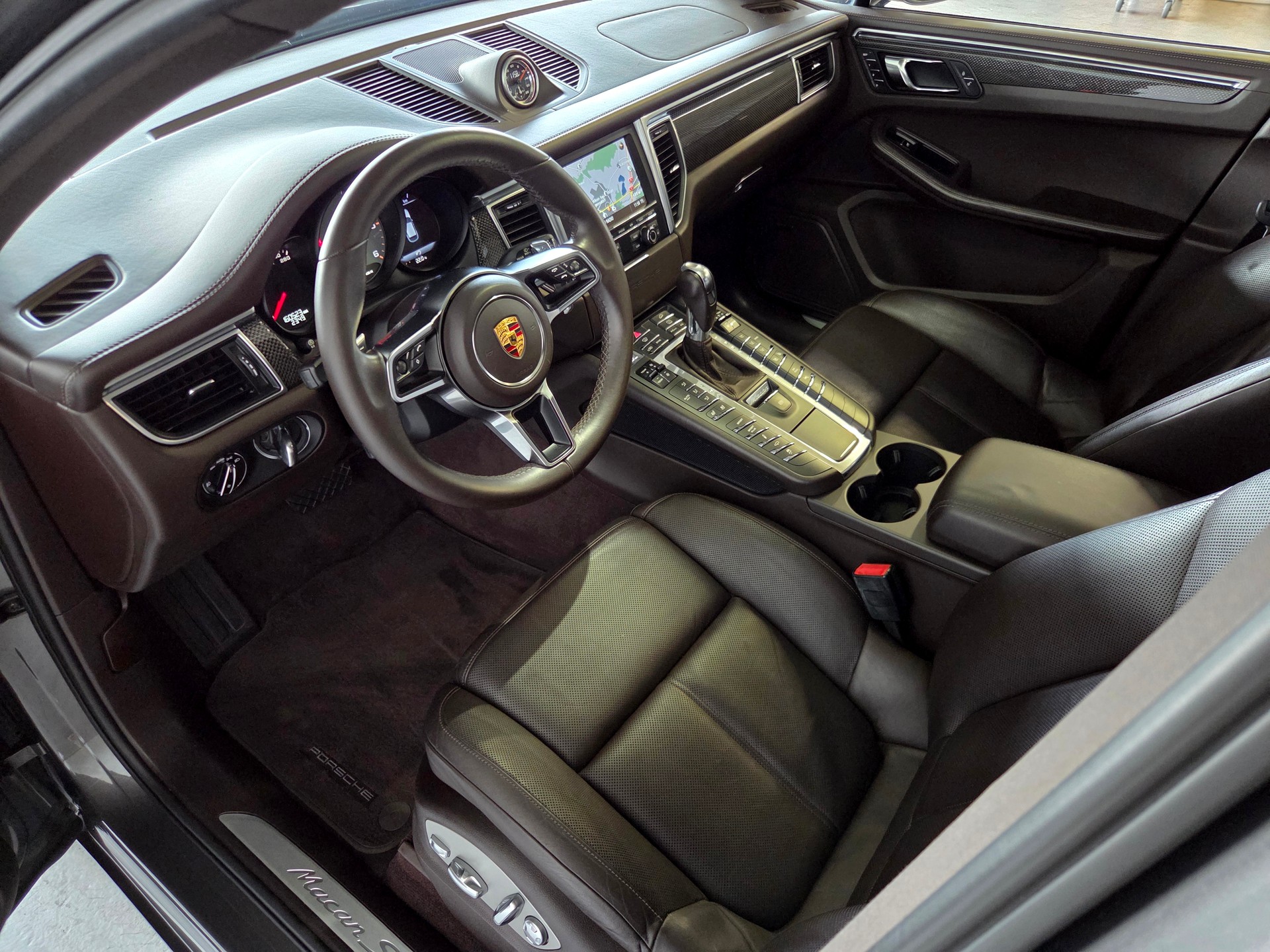 PORSCHE Macan 3.0 V6 S Diesel-image-3