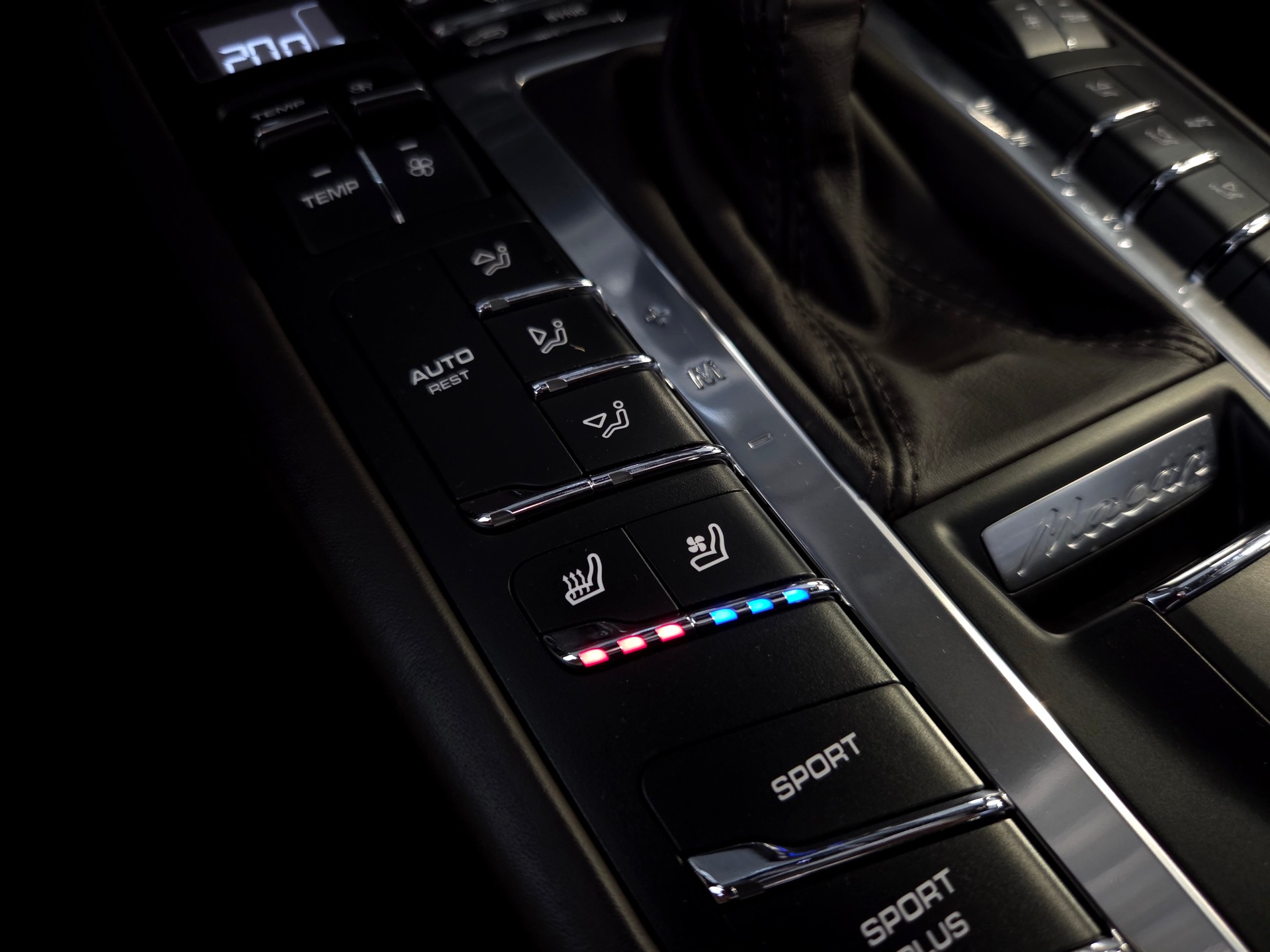 PORSCHE Macan 3.0 V6 S Diesel-image-7