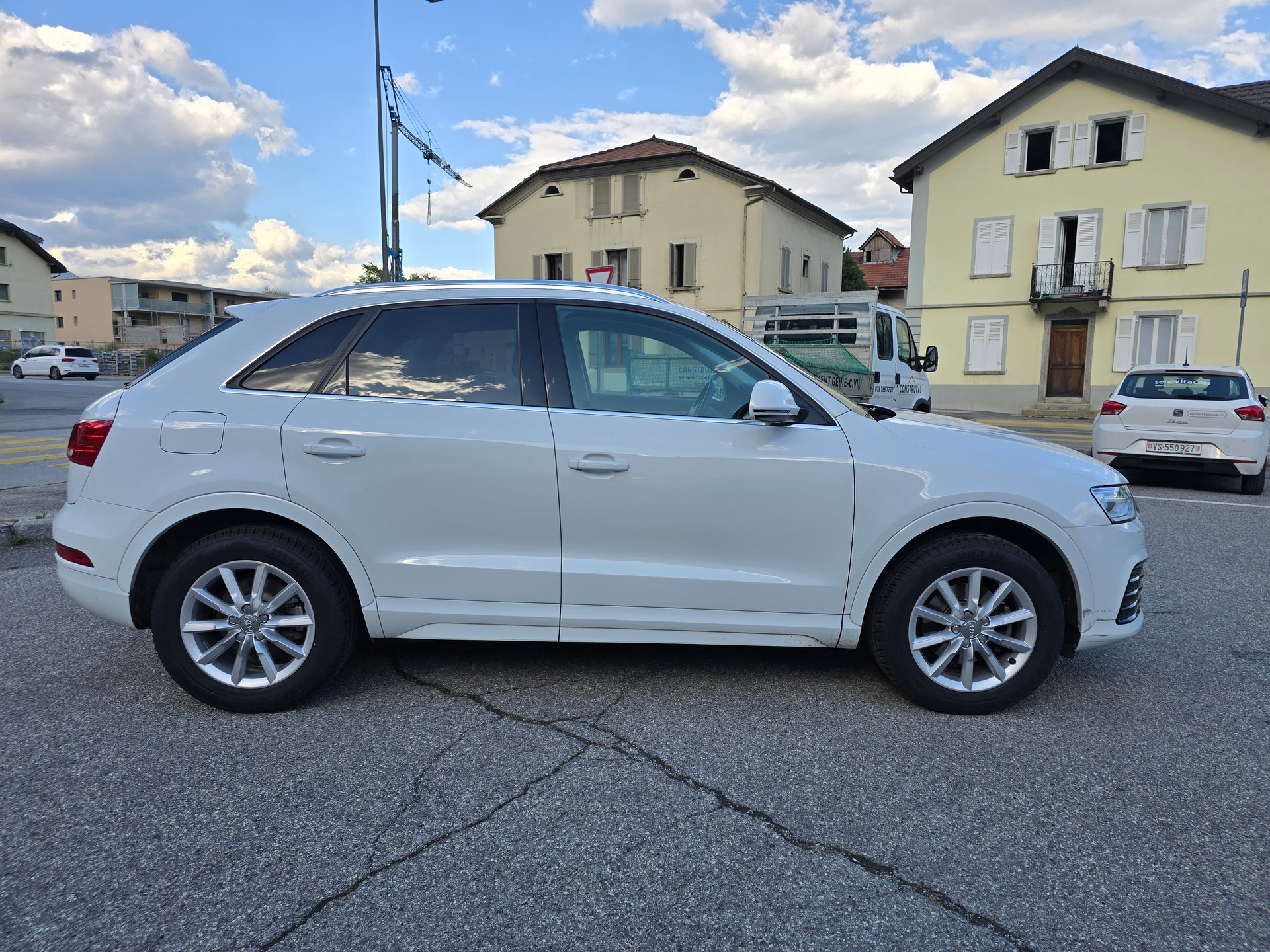 AUDI Q3 2.0 TFSI sport quattro S-tronic-image-7