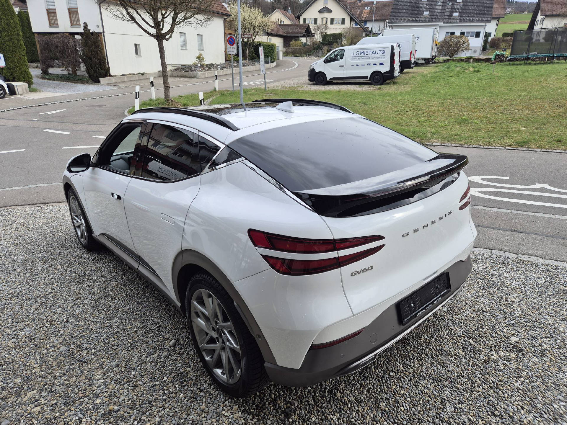 GENESIS GV60 Dual Motor Sport AWD-image-4