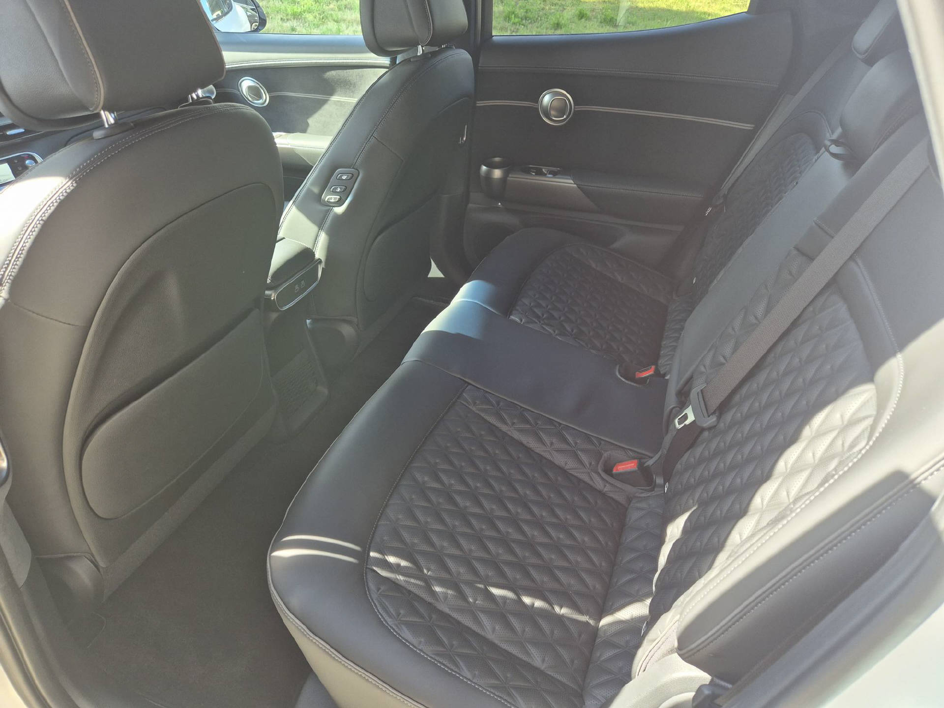 GENESIS GV60 Dual Motor Sport AWD-image-12