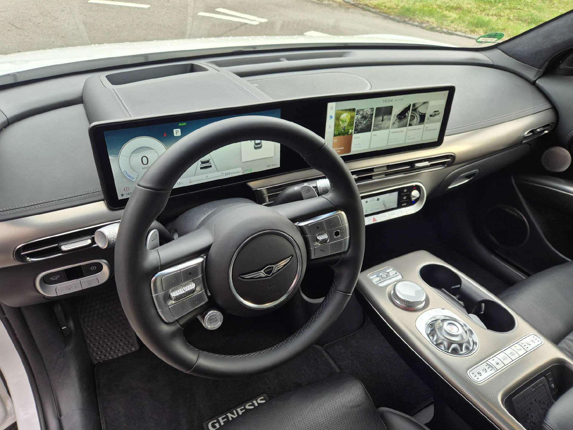 GENESIS GV60 Dual Motor Sport AWD-image-8