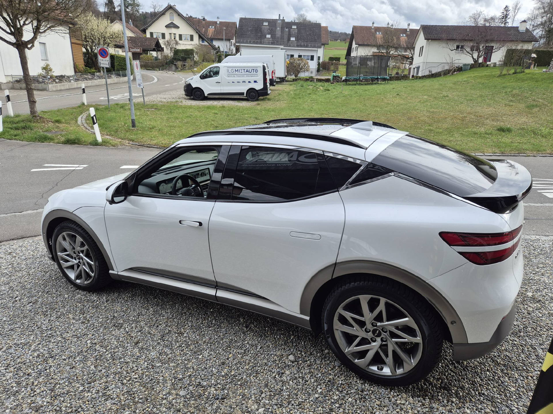 GENESIS GV60 Dual Motor Sport AWD-image-3
