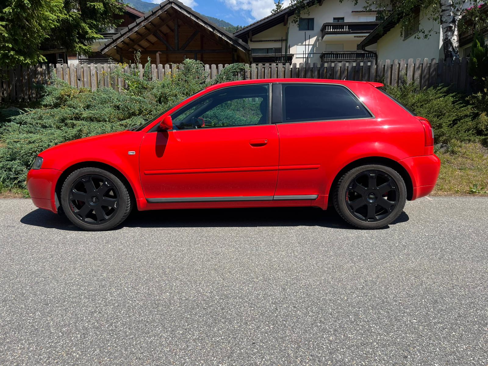 AUDI 1.8 20V Turbo 210 quattro-image-1
