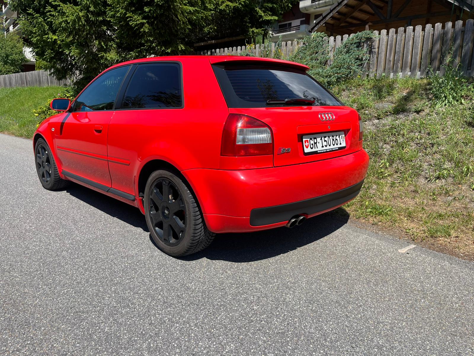 AUDI 1.8 20V Turbo 210 quattro-image-2