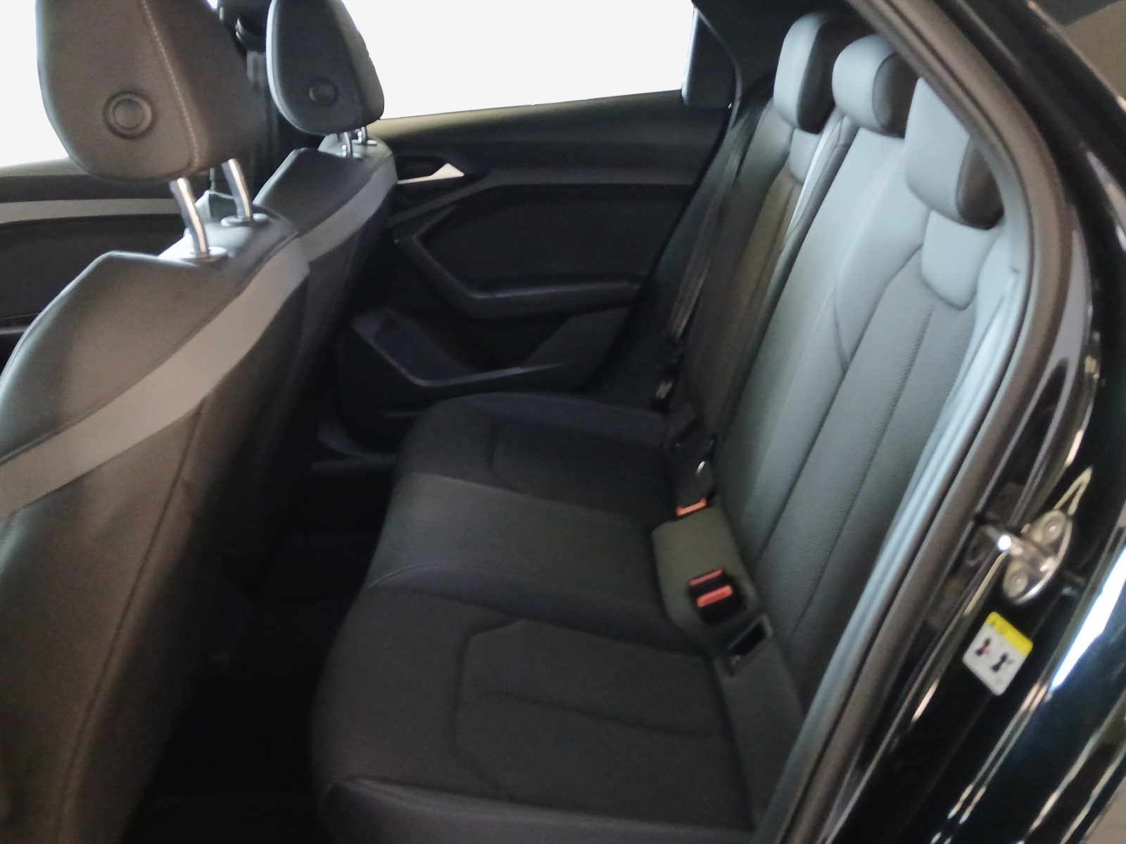 AUDI A1 Sportback 30 TFSI S Line Attraction S-tronic-image-11
