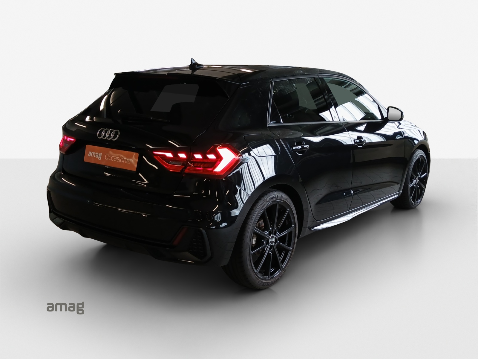 AUDI A1 Sportback 30 TFSI S Line Attraction S-tronic-image-4