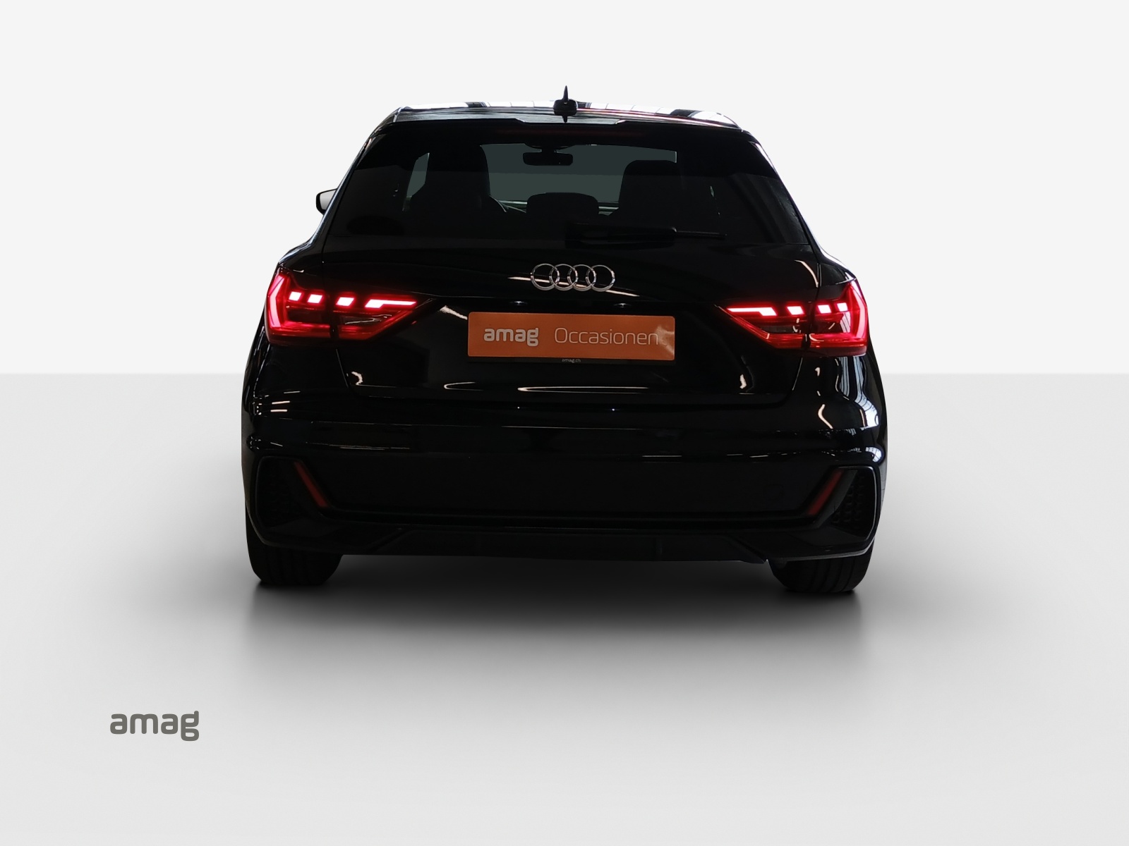 AUDI A1 Sportback 30 TFSI S Line Attraction S-tronic-image-3