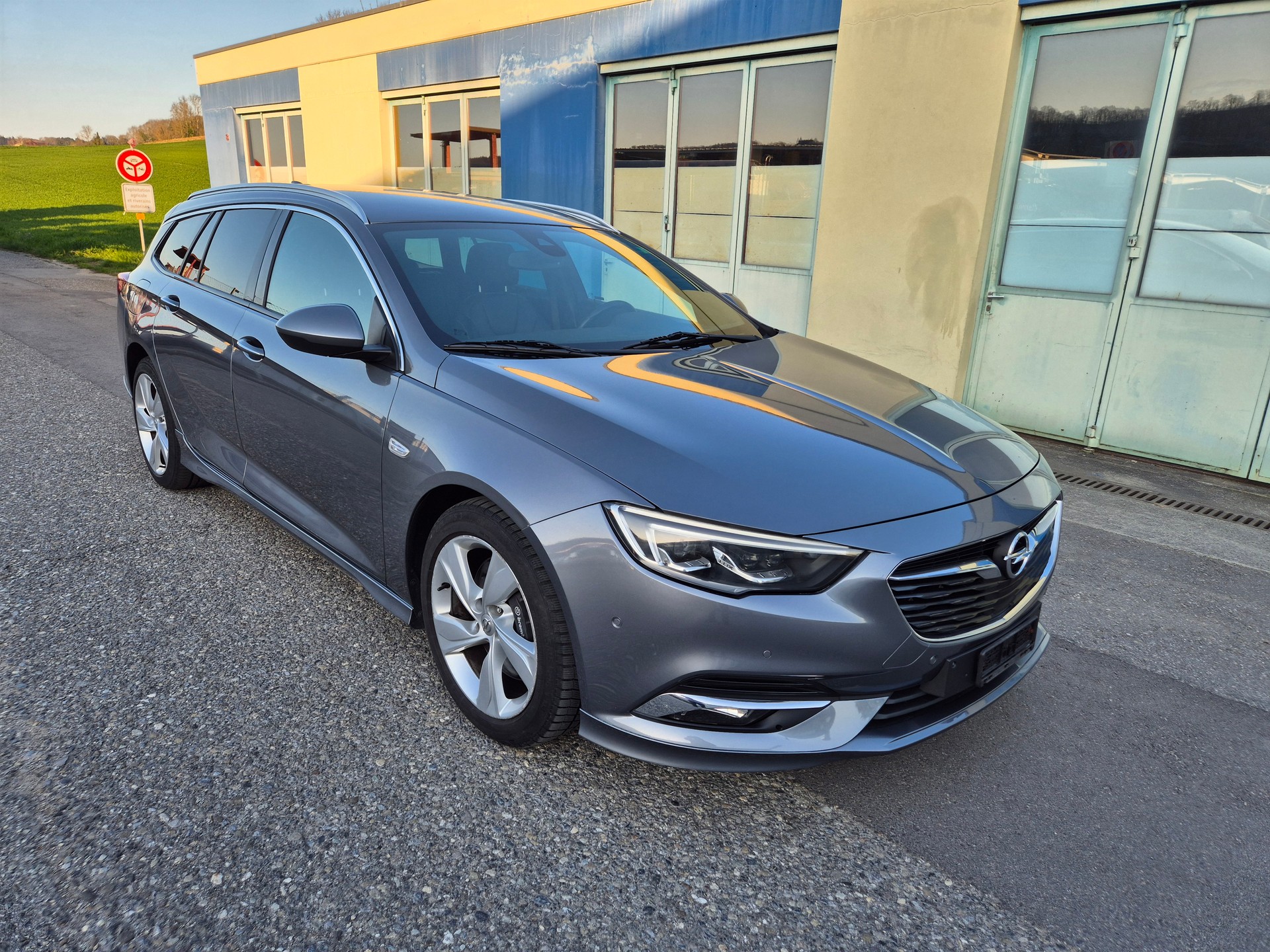 OPEL Insignia 2.0 T Sports Tourer Excellence 4WD Automat.-image-13