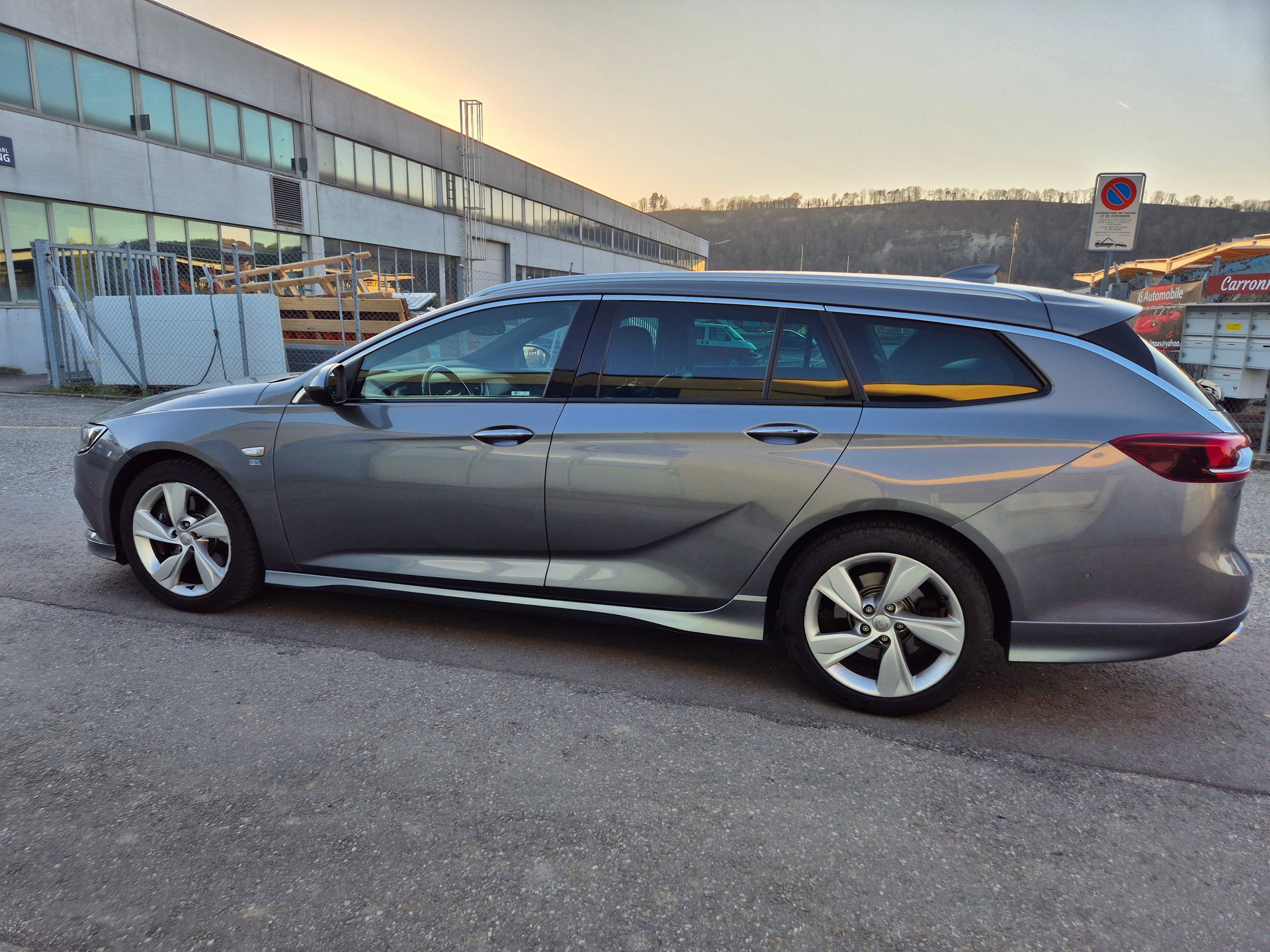 OPEL Insignia 2.0 T Sports Tourer Excellence 4WD Automat.-image-10