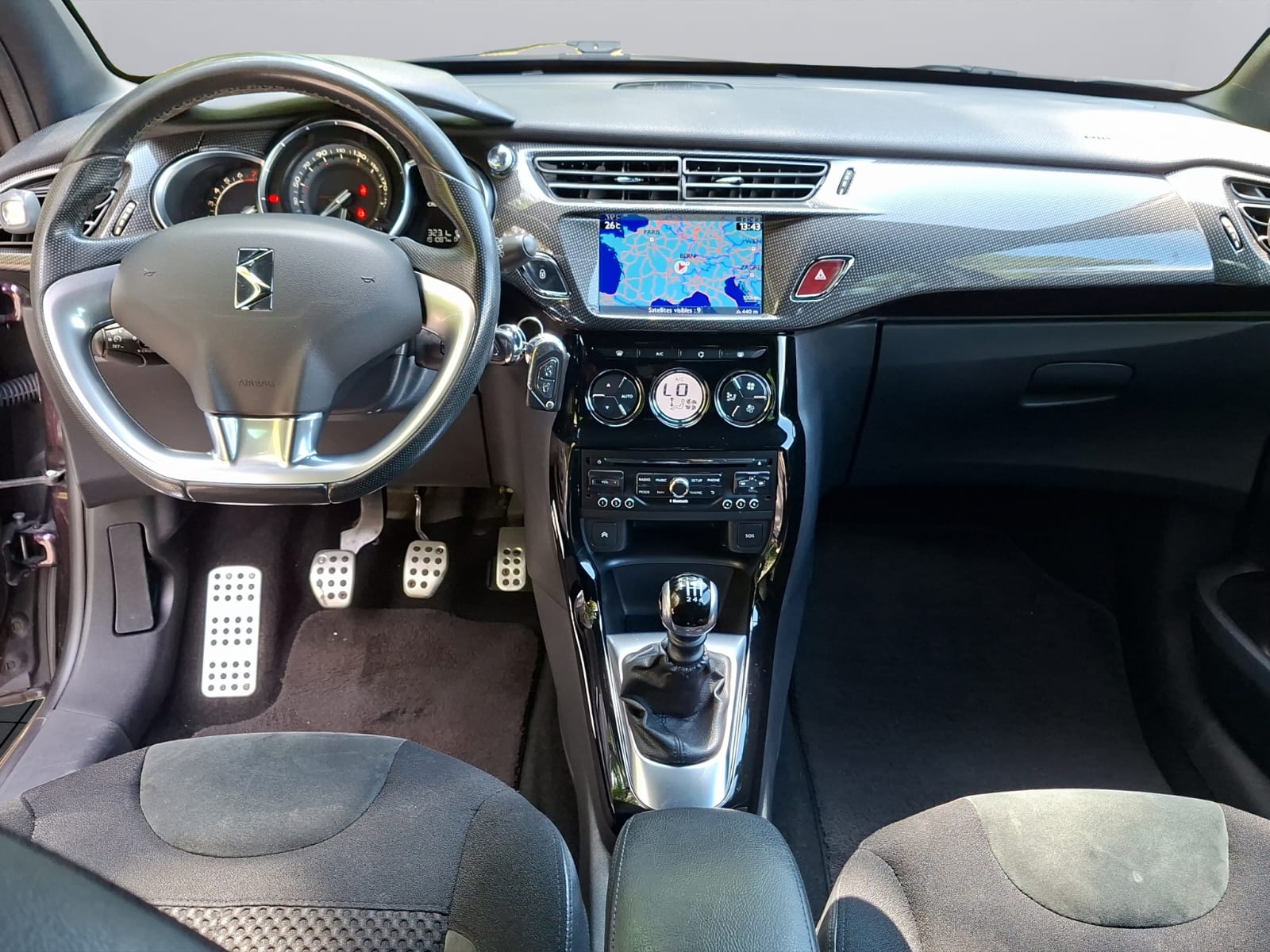 DS AUTOMOBILES DS3 1.6 THP Sport Chic-image-10