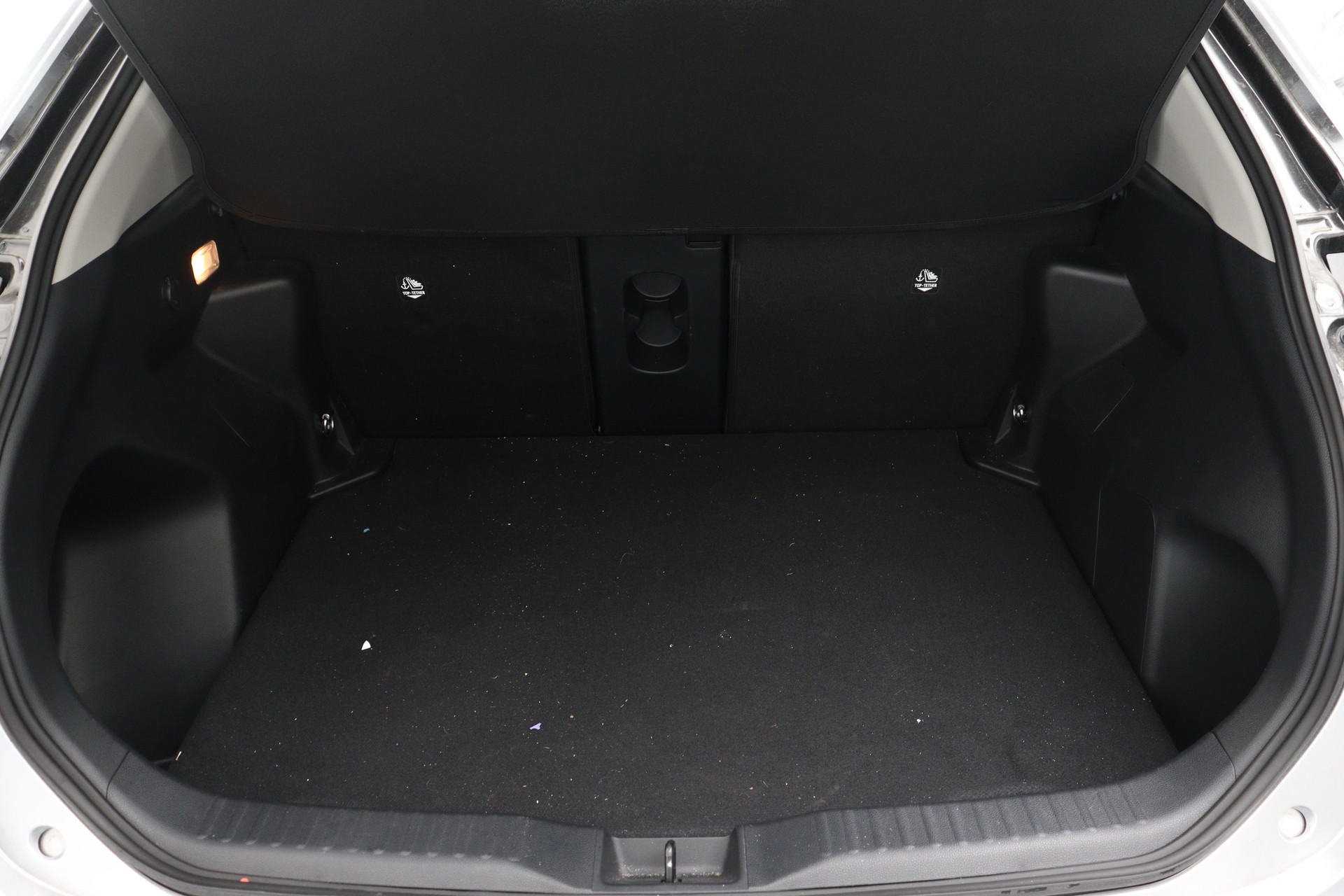 TOYOTA Yaris Cross 1.5 VVT-i HSD Elegant AWD-i-image-9