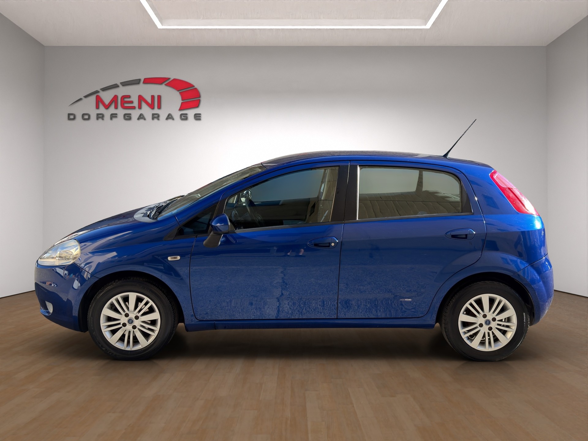 FIAT Punto 1.4 16V Emotion-image-3