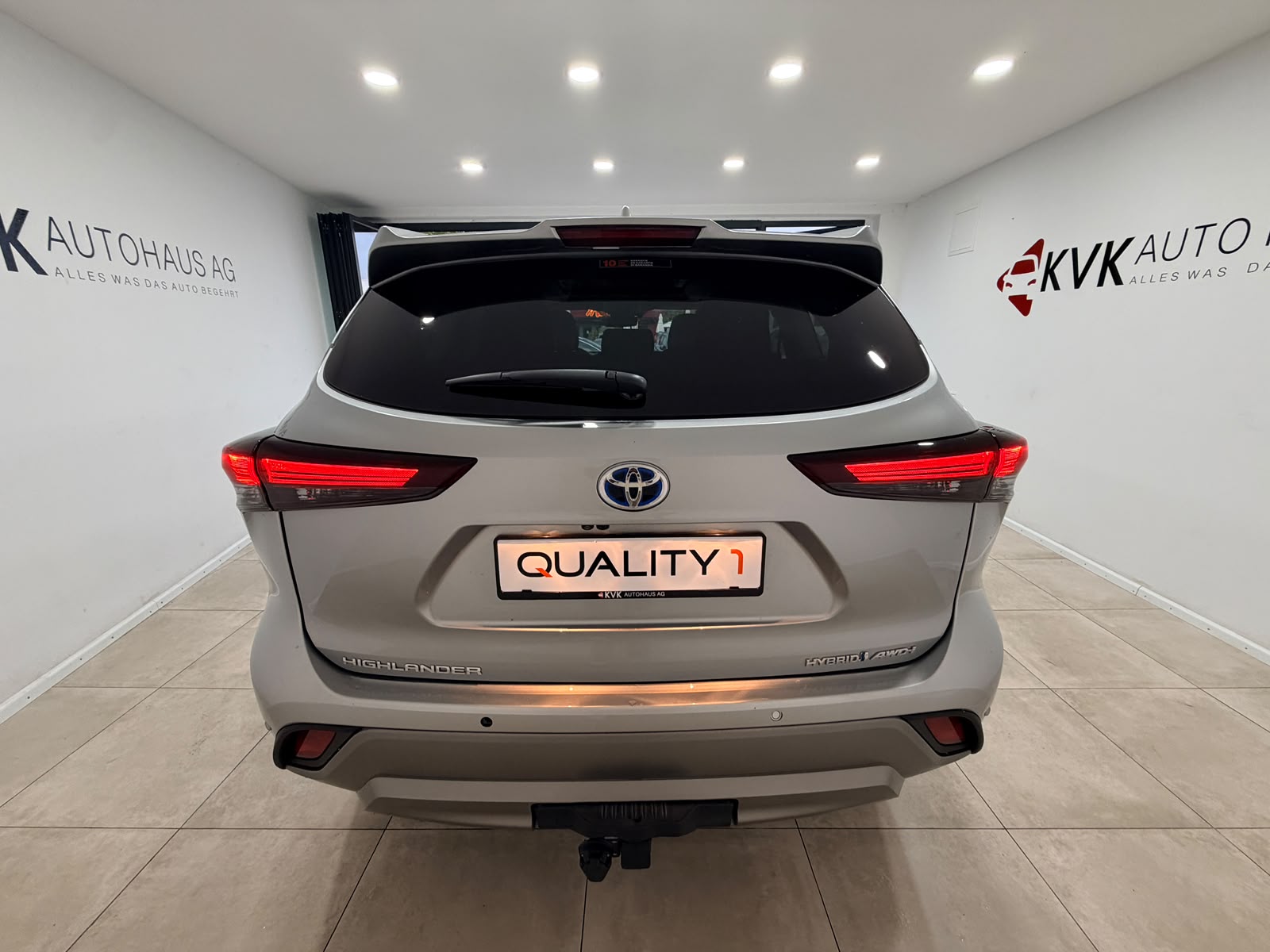 TOYOTA Highlander 2.5 HSD Premium e-CVT*Vollaustattung*15 Jahre Werksgarantie*CH Fahrzeug*7 Plätzer*-image-8