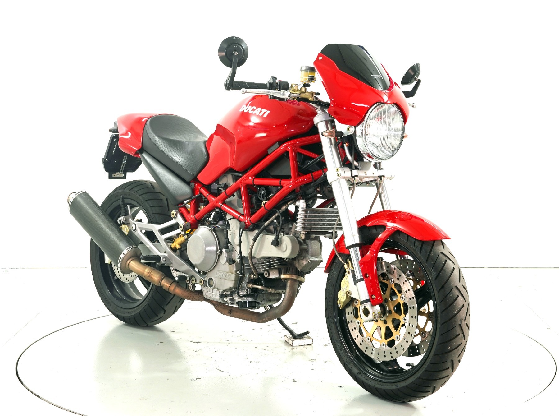 DUCATI M1000-showroom-element-1