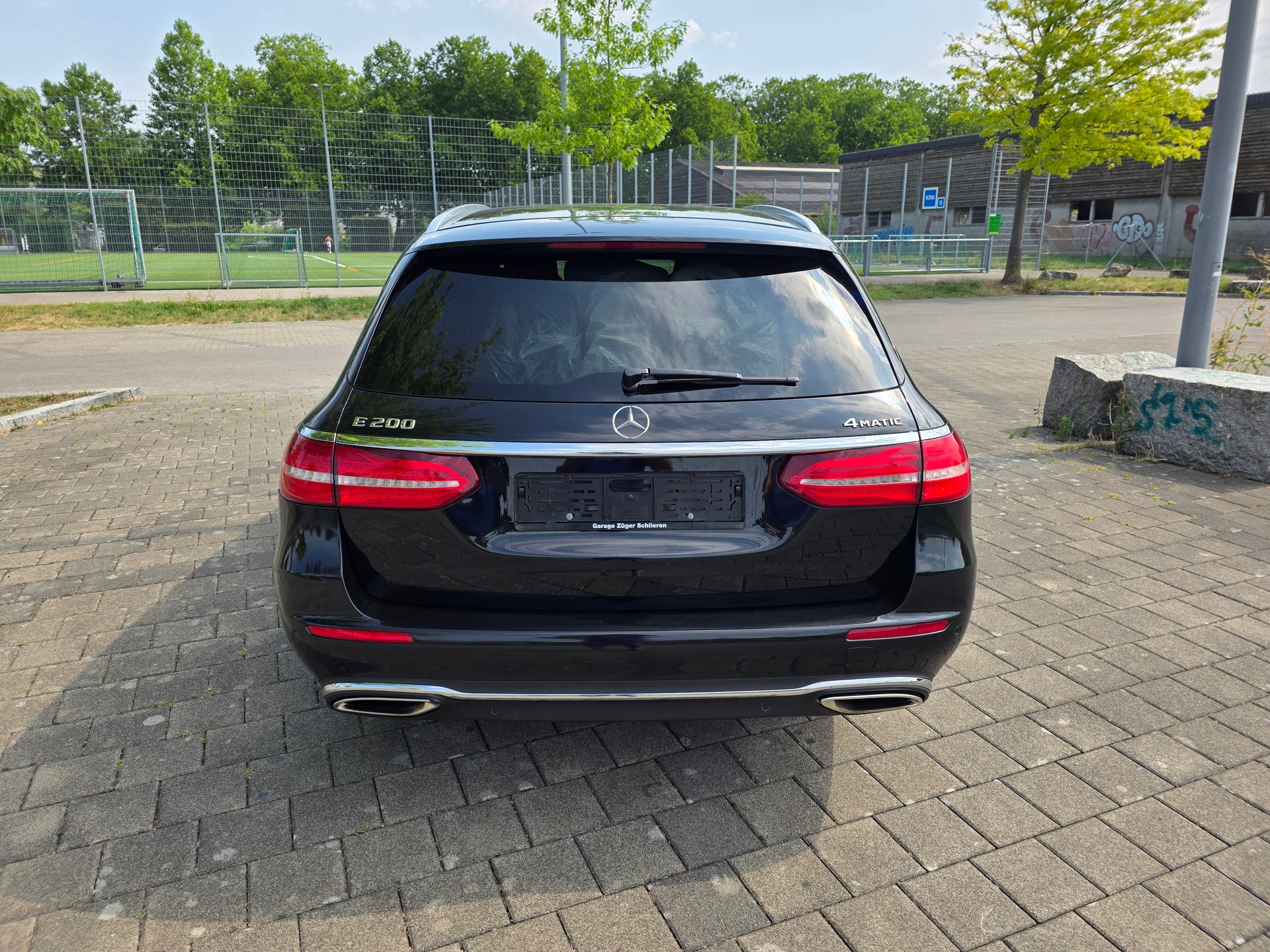 MERCEDES-BENZ E 200 Avantgarde 4 Matic 9G-Tronic-image-9