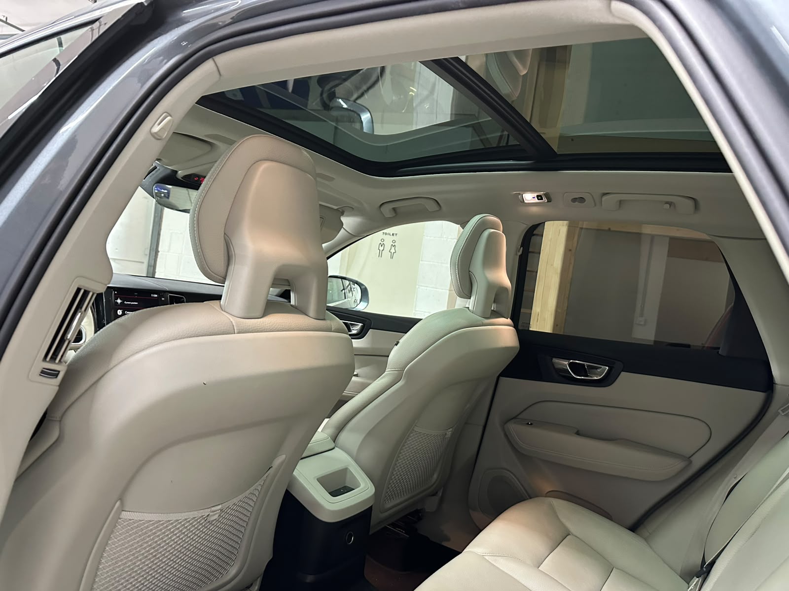 VOLVO XC60 T8 eAWD Inscription Geartronic-image-8