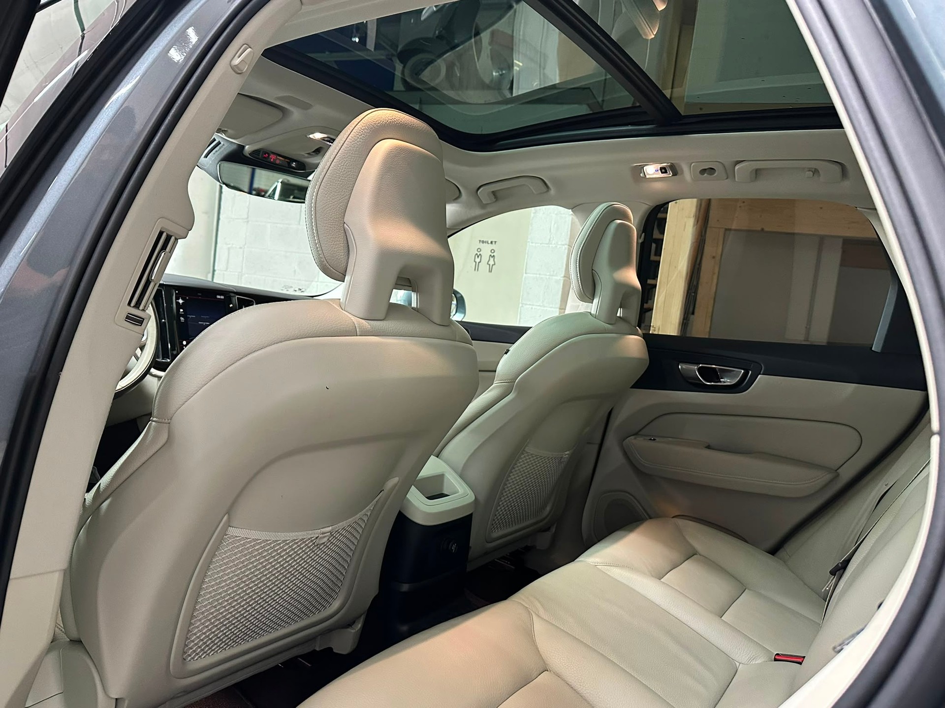 VOLVO XC60 T8 eAWD Inscription Geartronic-image-12