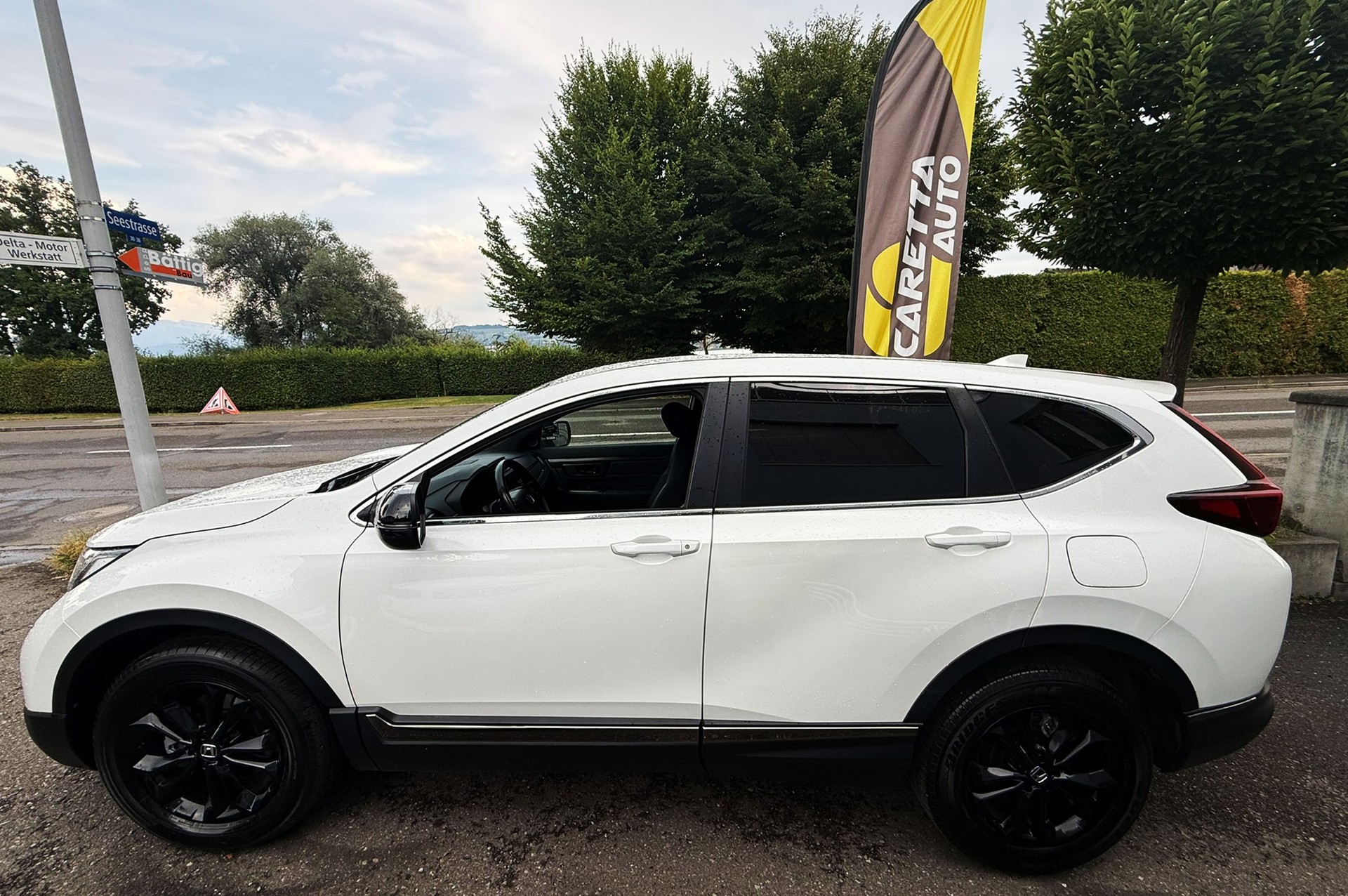 HONDA CR-V 2.0i MMD Hybrid Elegance 4WD Automatic-image-3
