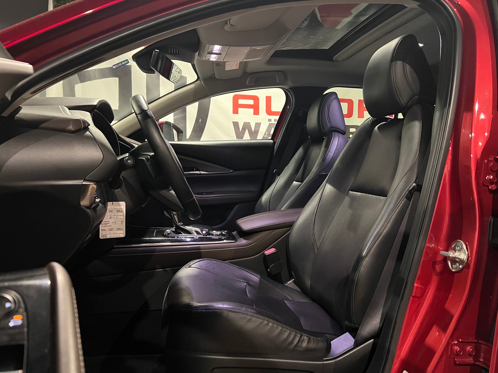 MAZDA CX-30 SKYACTIV-X M Hybrid 180 Revolution AWD Automat-image-12