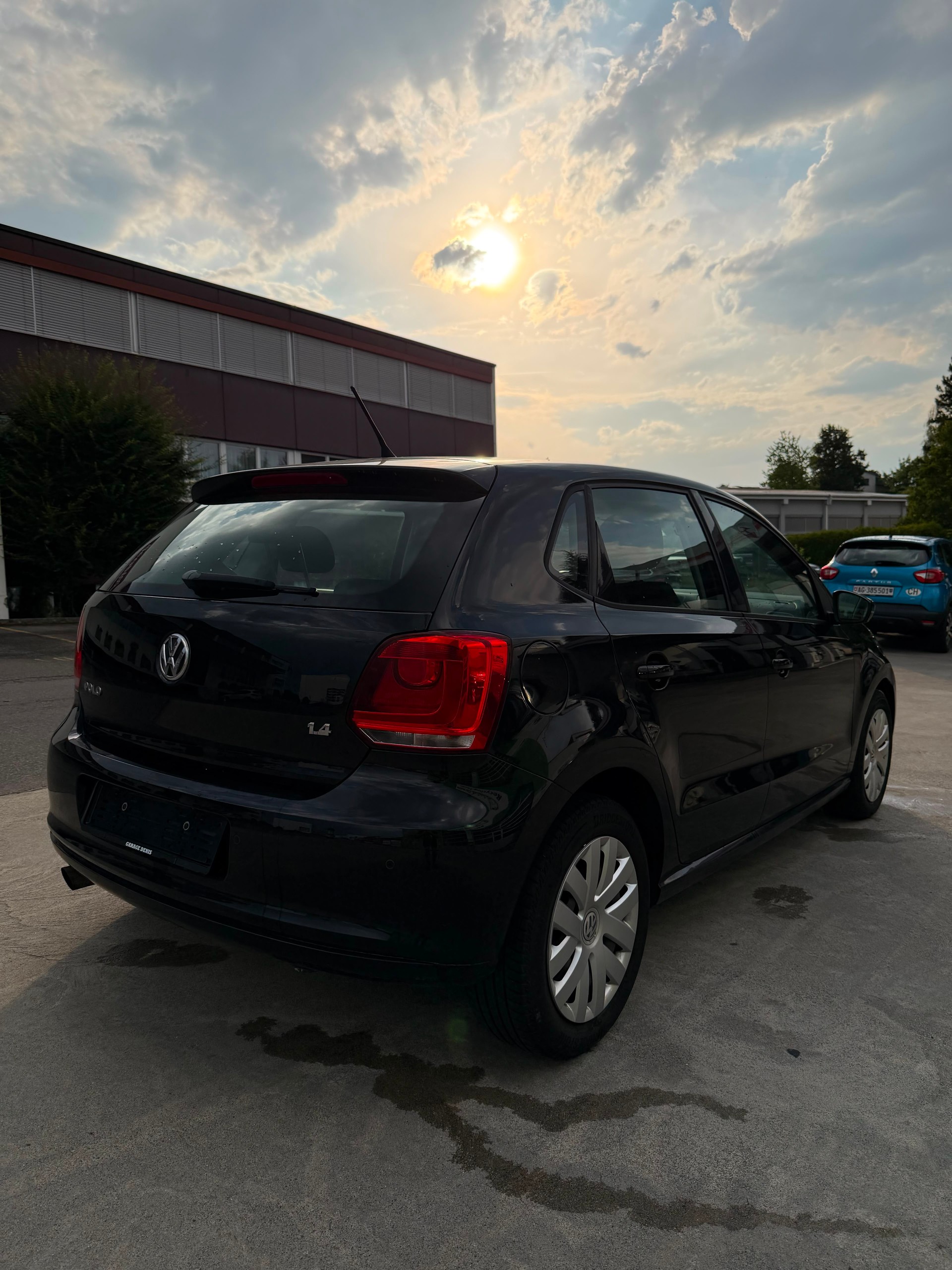 VW Polo 1.4 16V Trendline DSG-image-8