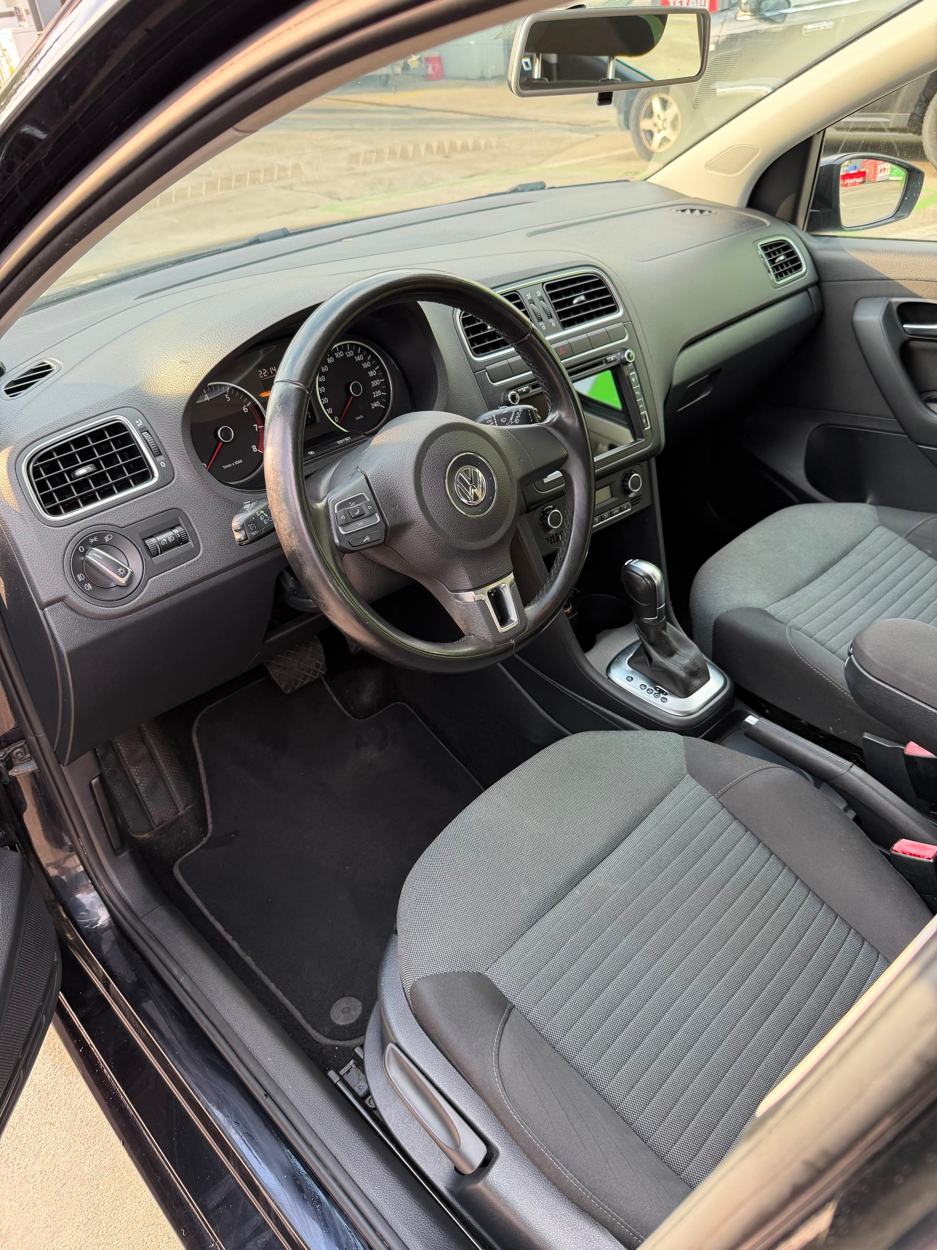 VW Polo 1.4 16V Trendline DSG-image-4