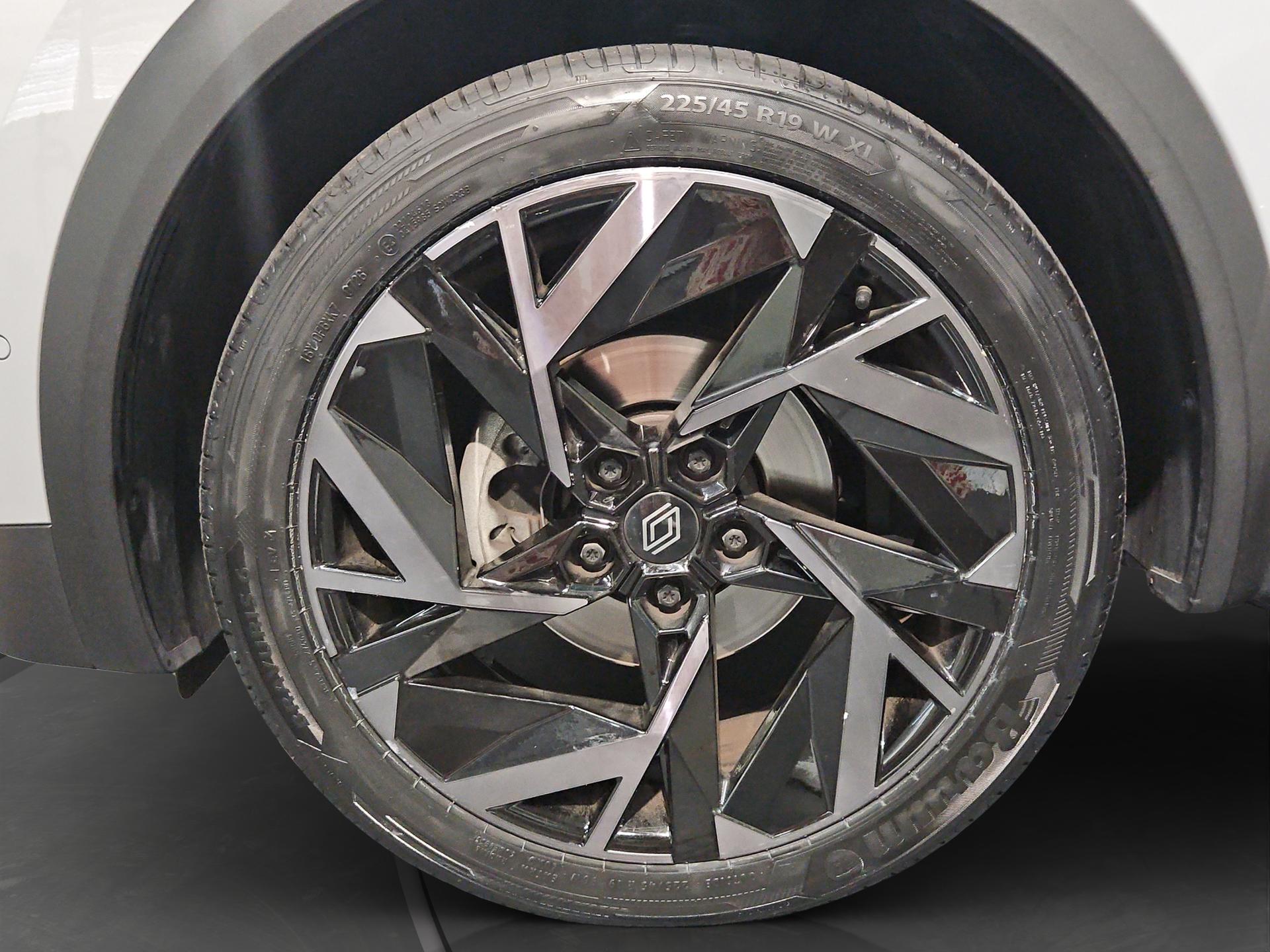 RENAULT Captur 1.3 TCe Esprit Alpine EDC-image-25