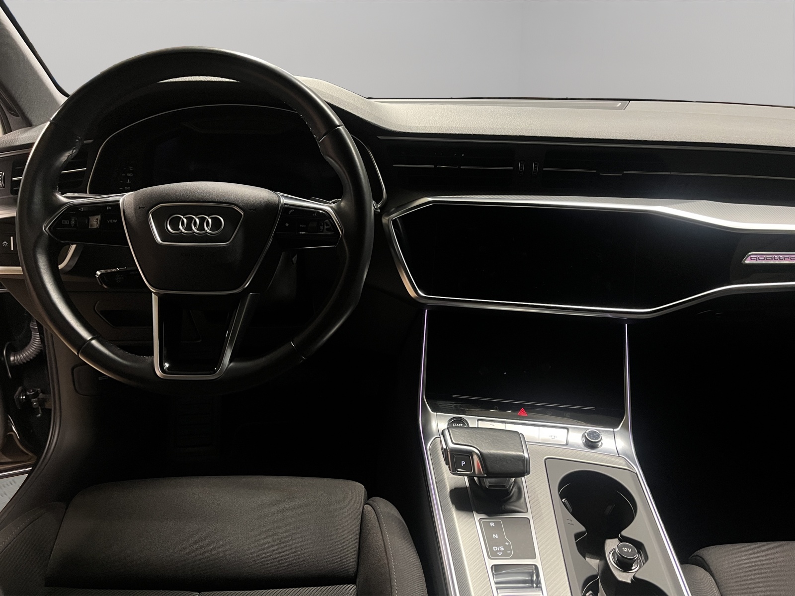 AUDI A6 Avant 2.0 45 TFSI Sport quattro S-Tronic-image-8