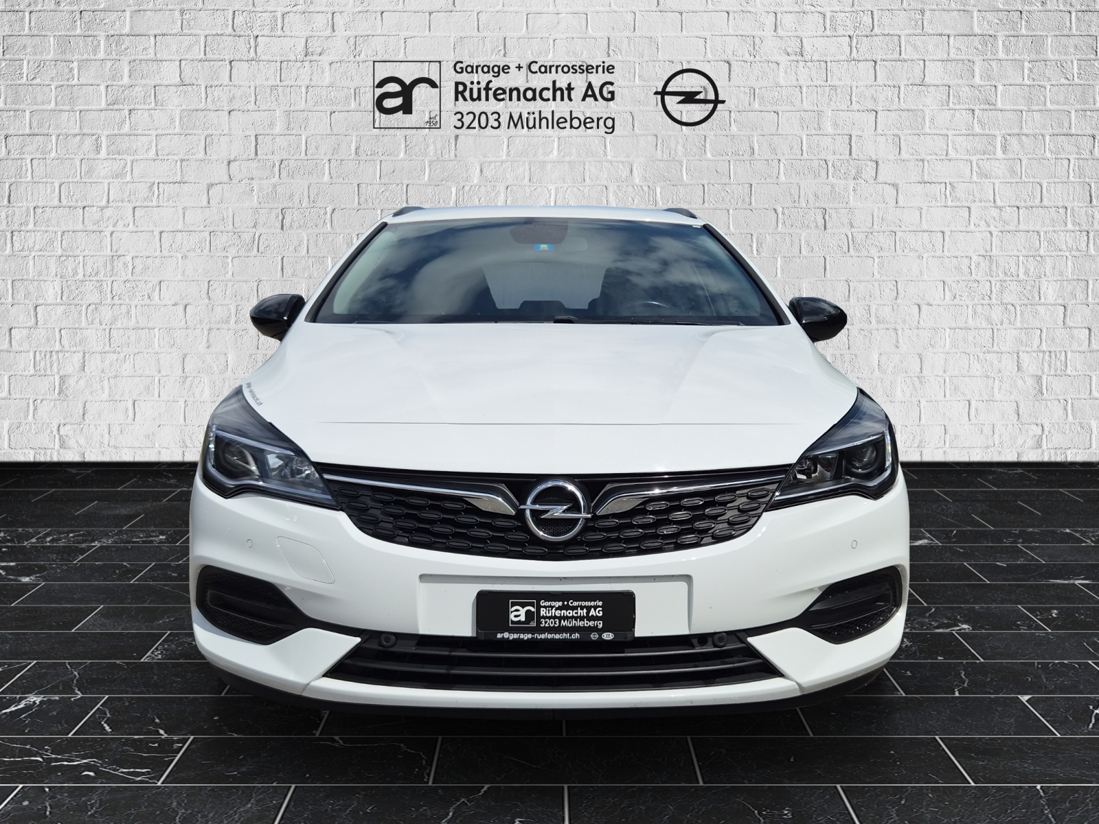 OPEL Astra Sports Tourer 1.4 T Edition S/S-image-2