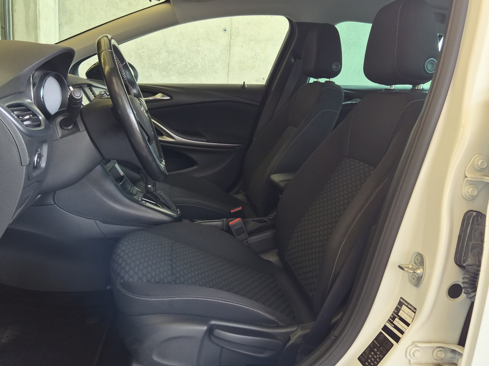 OPEL Astra Sports Tourer 1.4 T Edition S/S-image-6