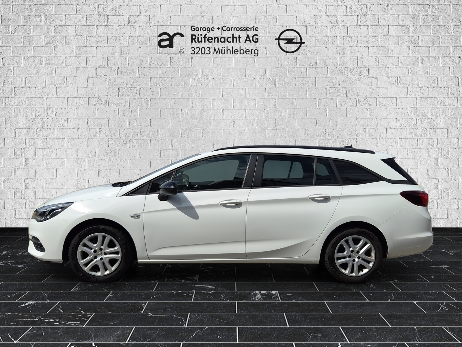 OPEL Astra Sports Tourer 1.4 T Edition S/S-image-4