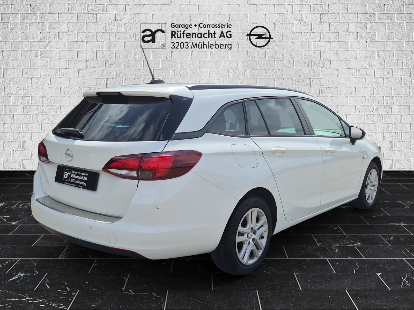 OPEL Astra Sports Tourer 1.4 T Edition S/S-image-1