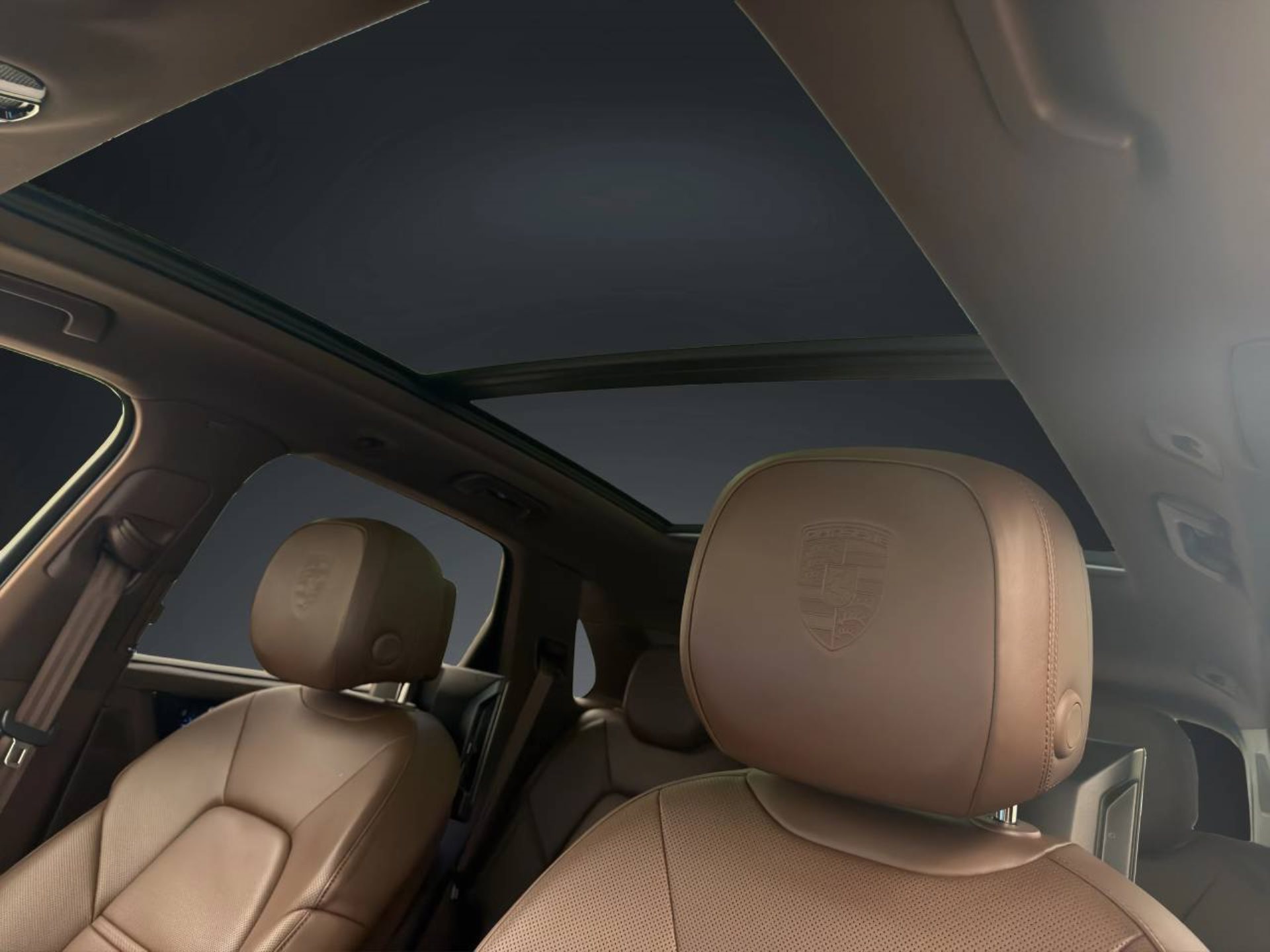 PORSCHE Cayenne E-Hybrid-image-13