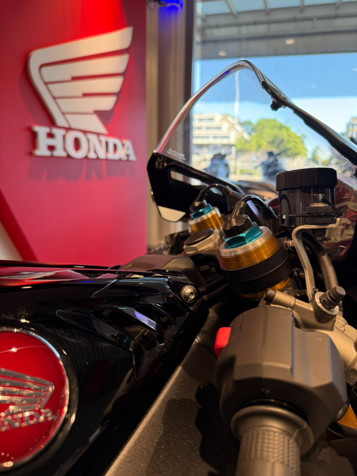 HONDA CBR 1000 RR-R Fireblade SP-image-4