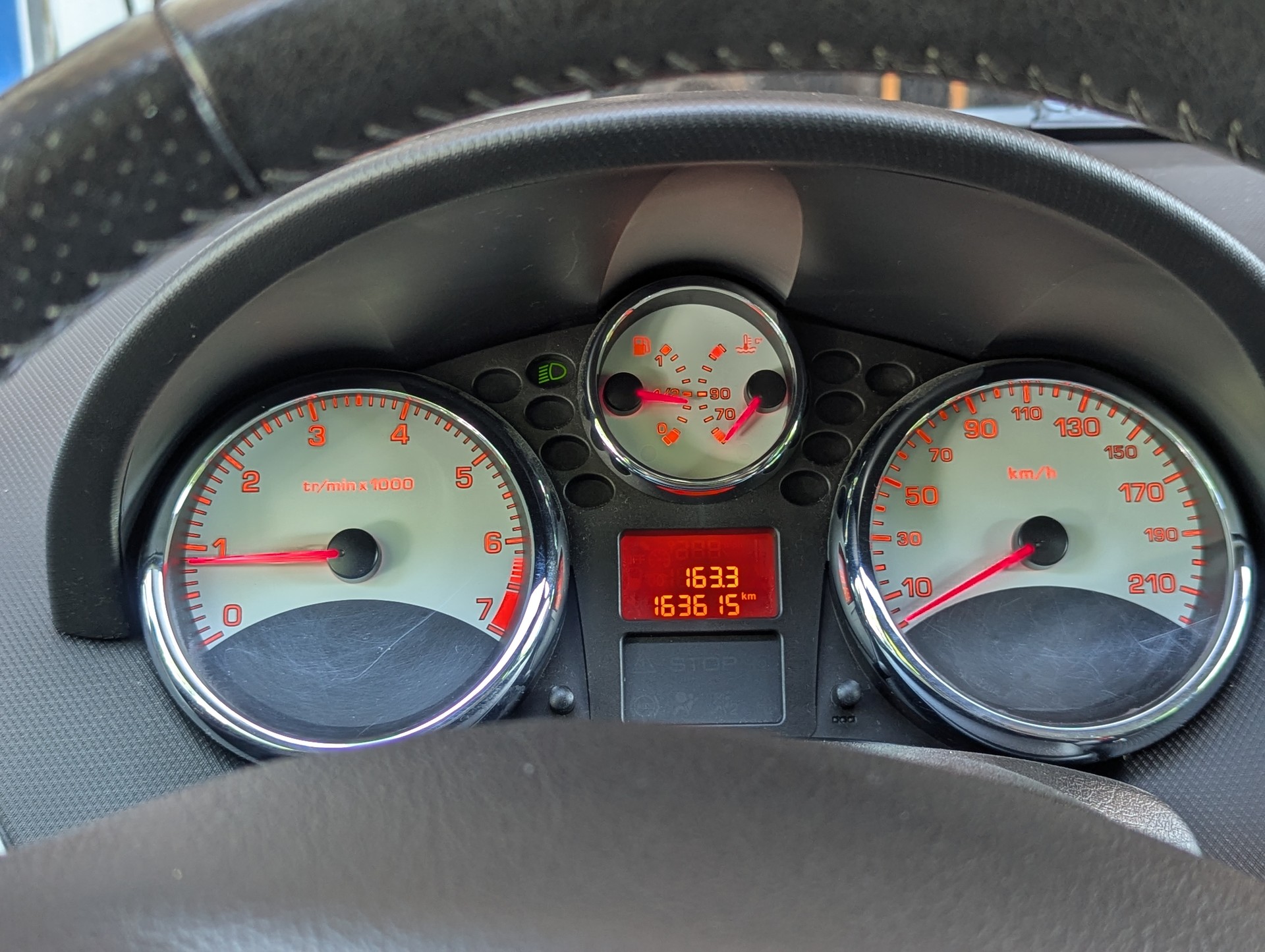 PEUGEOT 207 SW 1.6 16V Trendy Clim-image-13