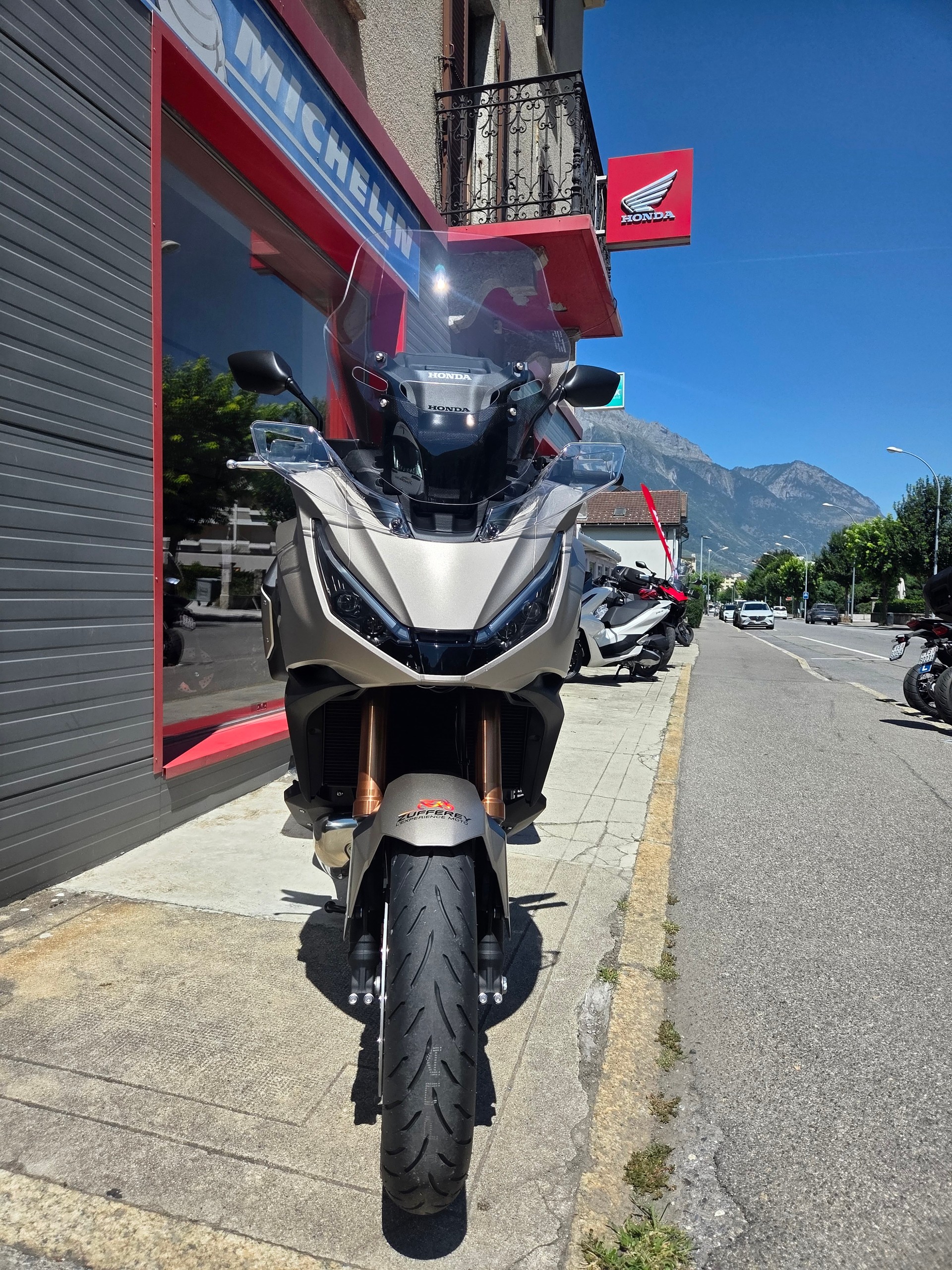 HONDA NT 1100 DCT E.S.-image-1