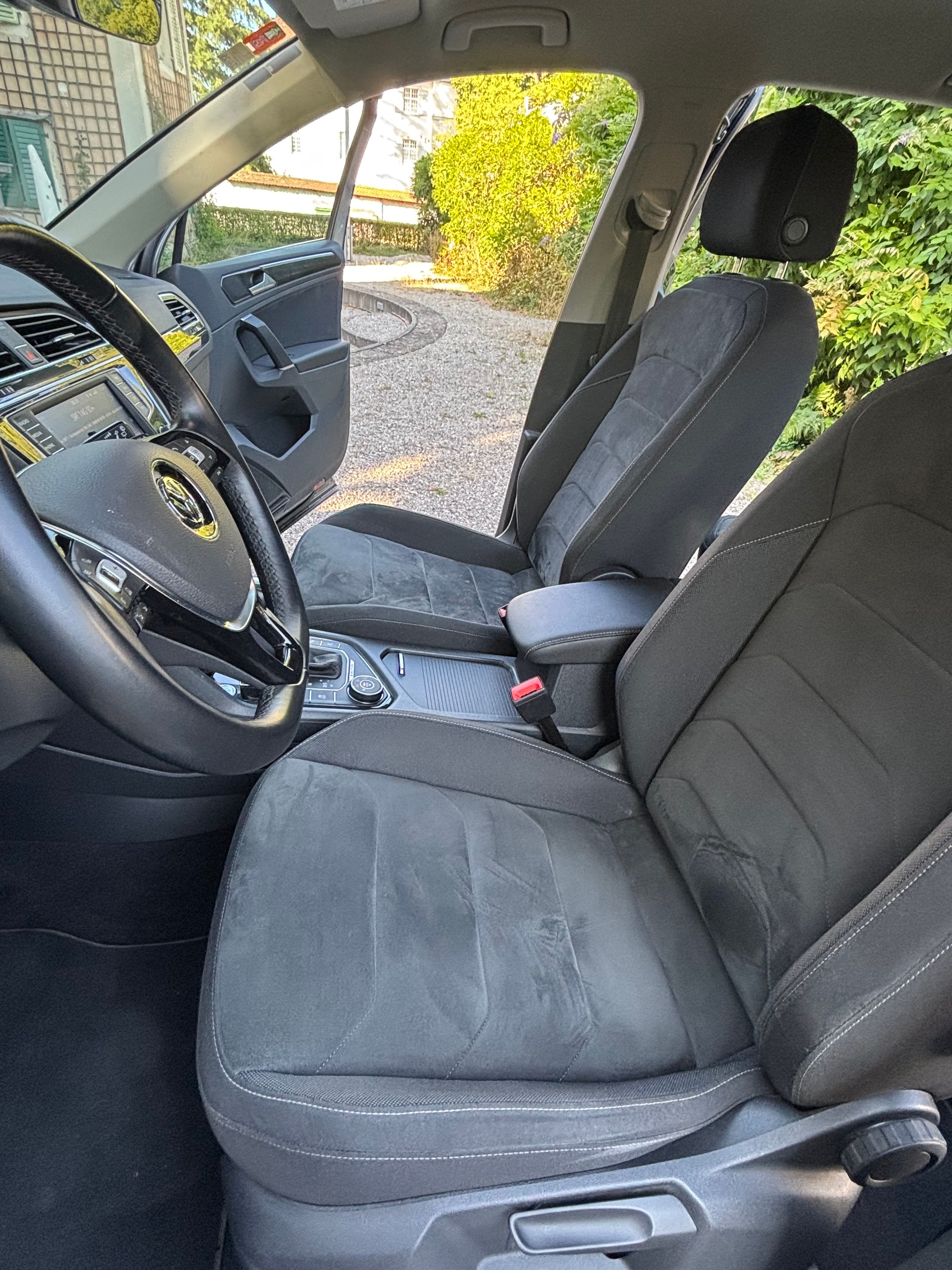 VW 2.0TSI 4Motion Highline 4Motion DSG-image-4